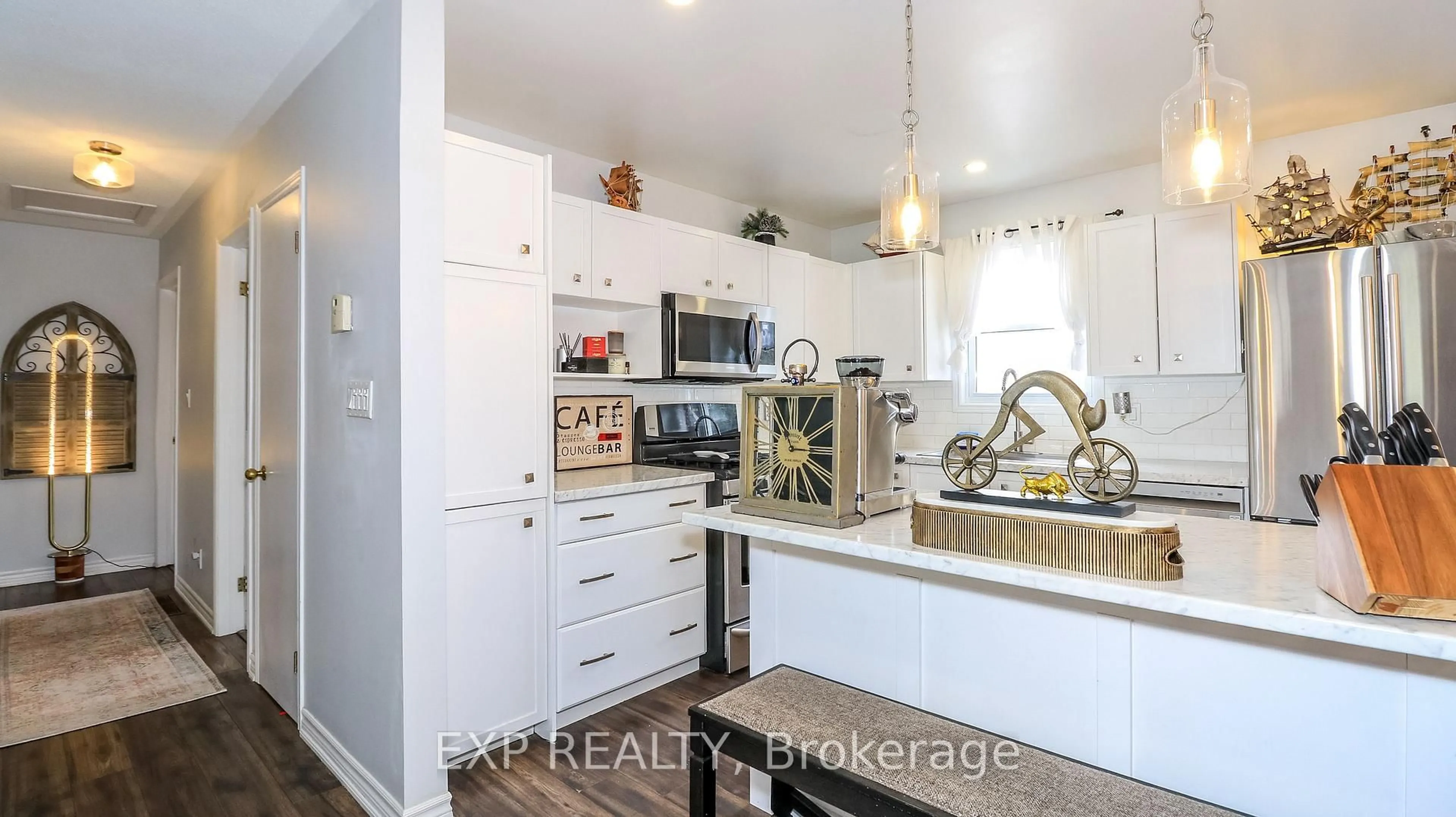 Open concept kitchen, unknown for 177 Shannon St, Orillia Ontario L3V 7B6