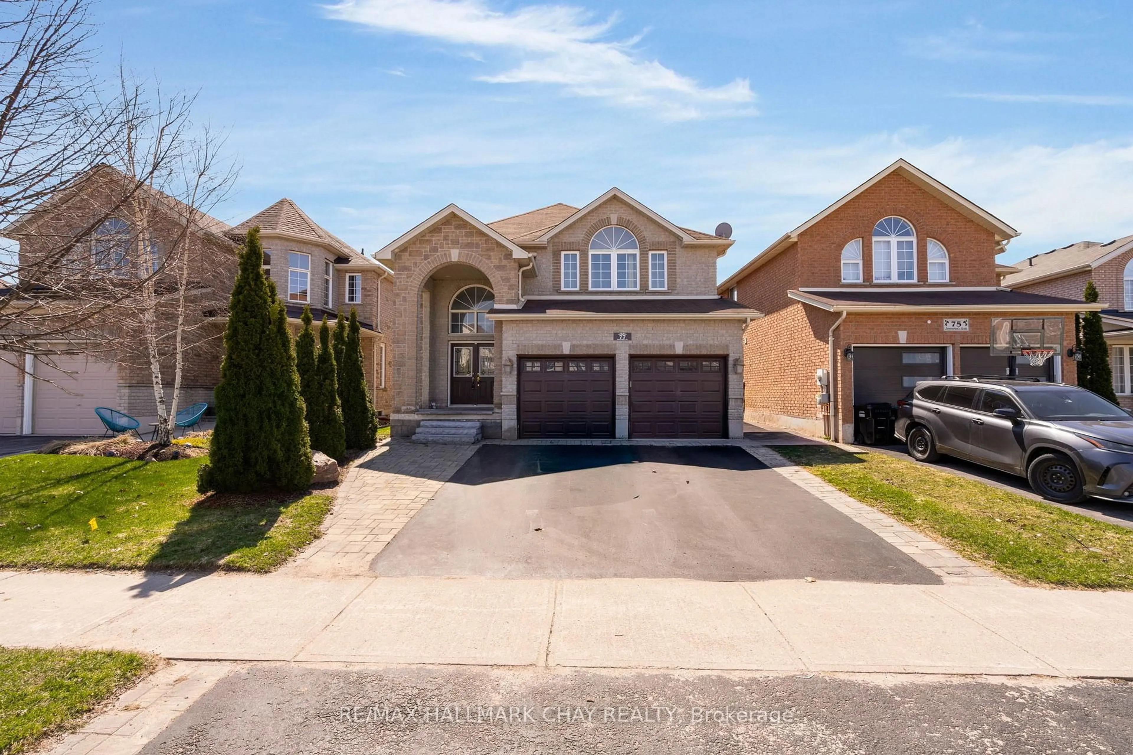 Home with brick exterior material, street for 77 Sovereign's Gate, Barrie Ontario L4N 0Y9