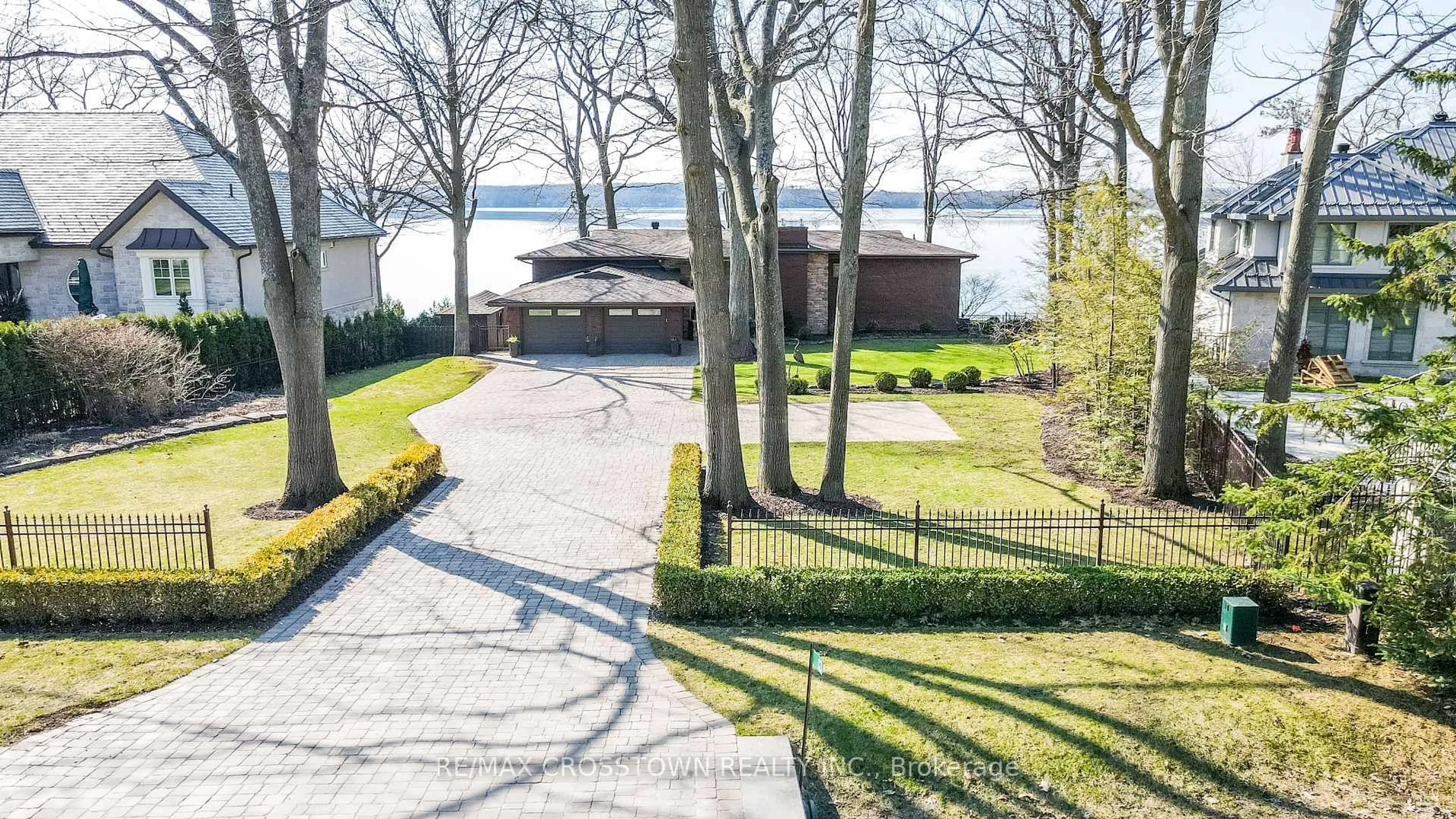 A pic from outside/outdoor area/front of a property/back of a property/a pic from drone, water/lake/river/ocean view for 13 Georgina Dr, Oro-Medonte Ontario L4M 1E9