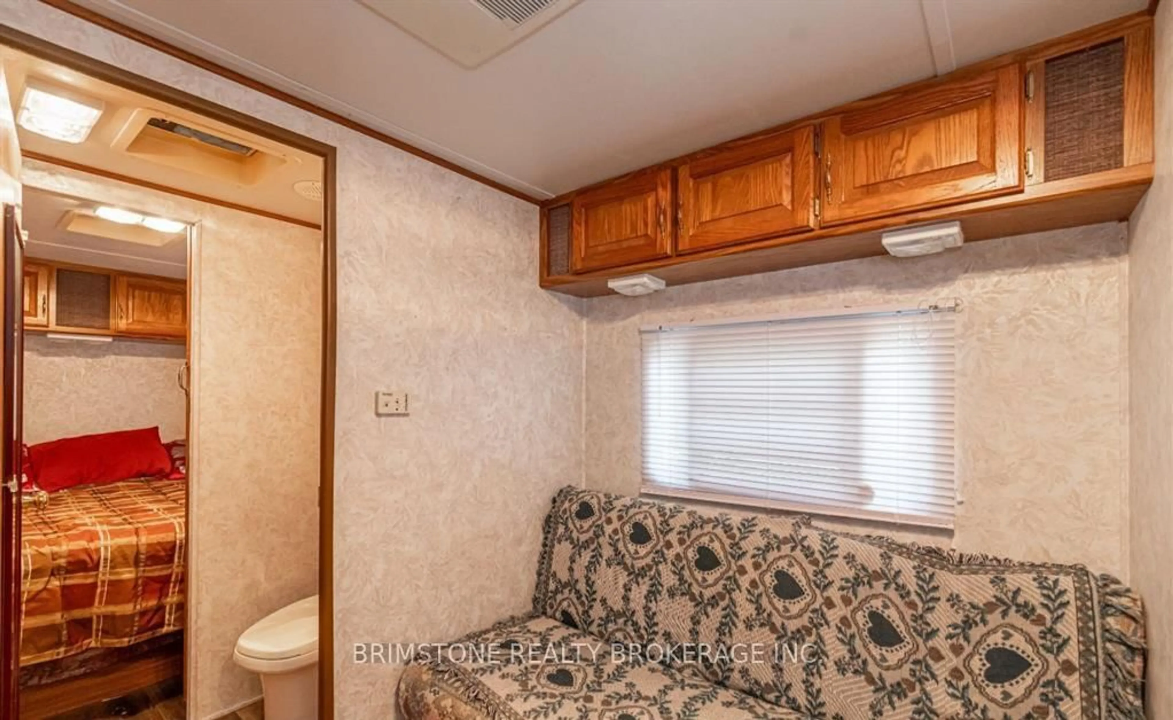 A pic of a room for 5216 County 90 Rd #51, Springwater Ontario L0M 1T2