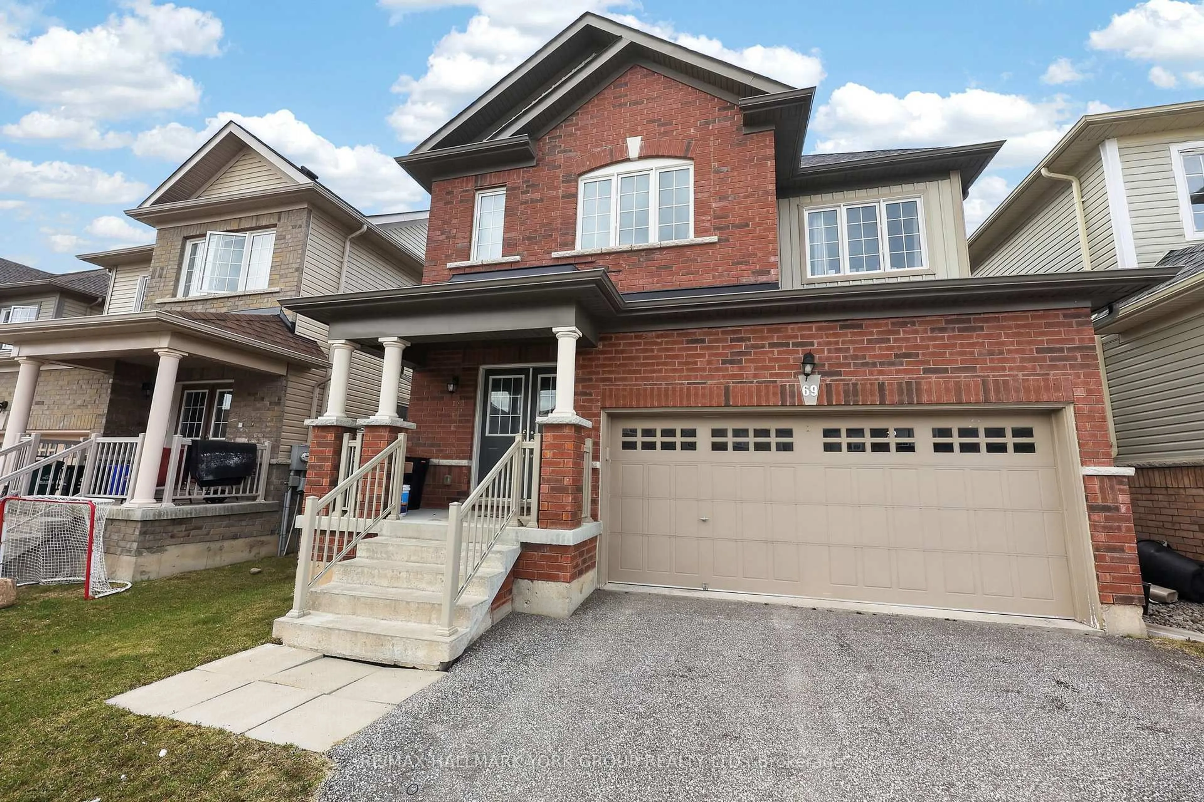 Home with brick exterior material, street for 69 DIANA Dr, Orillia Ontario L3V 0E2