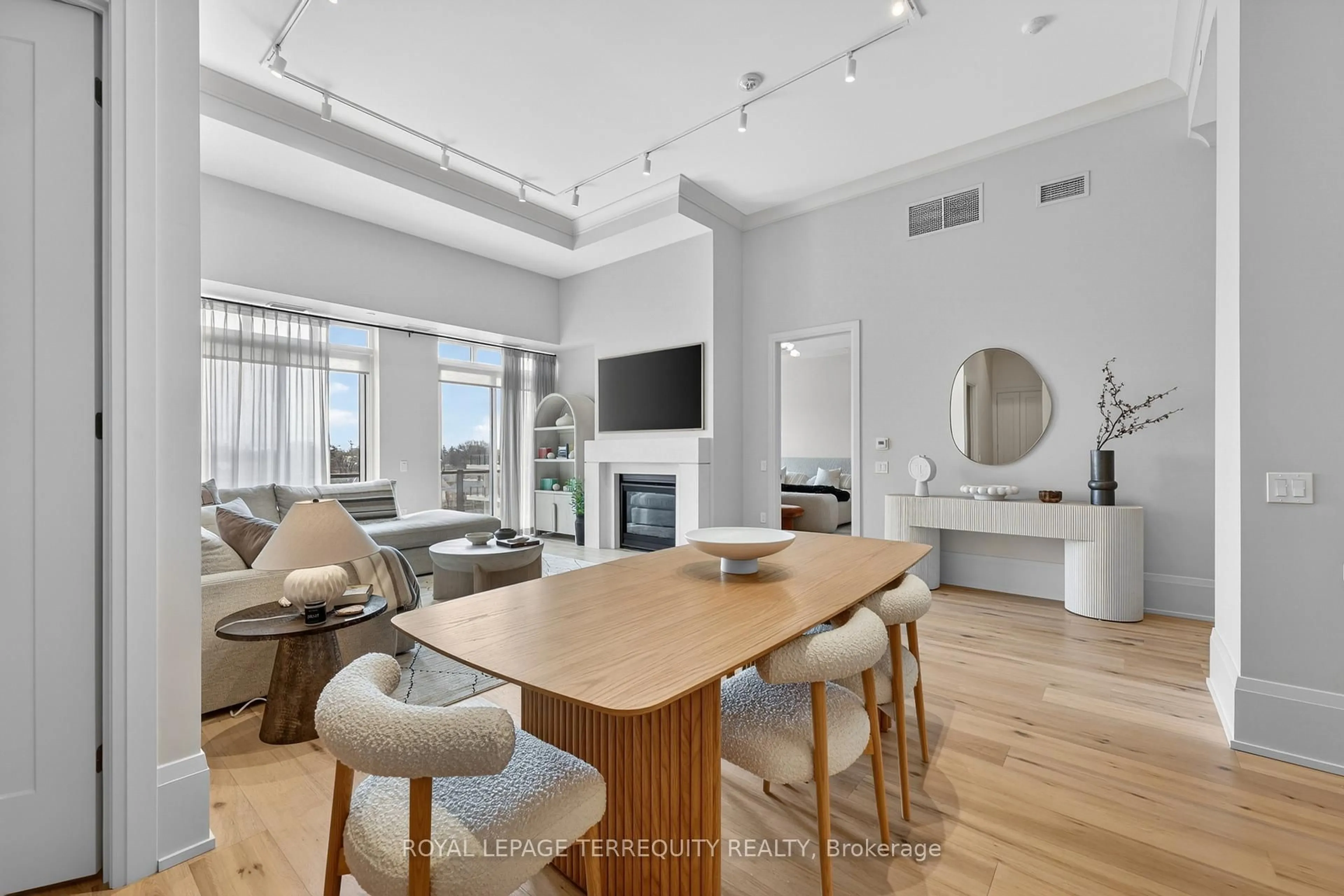 Unknown for 1 Hume St #PH 615, Collingwood Ontario L9Y 0X3