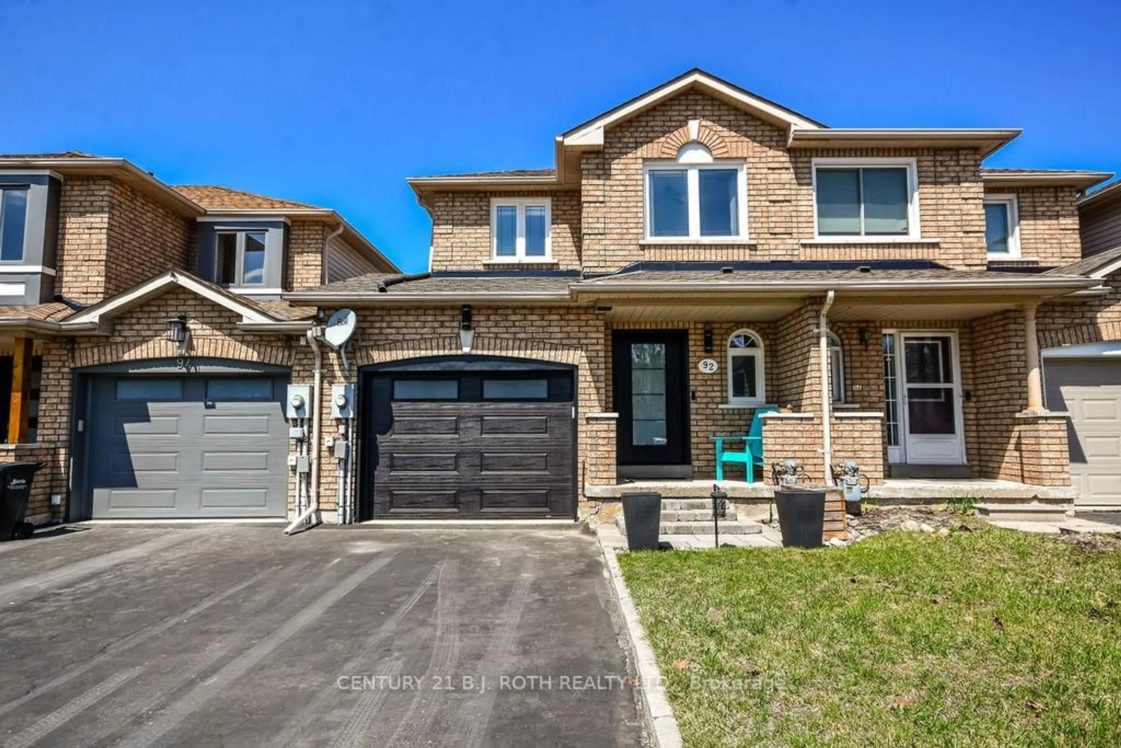 Home with brick exterior material, street for 92 Cunningham Dr, Barrie Ontario L4N 8L5