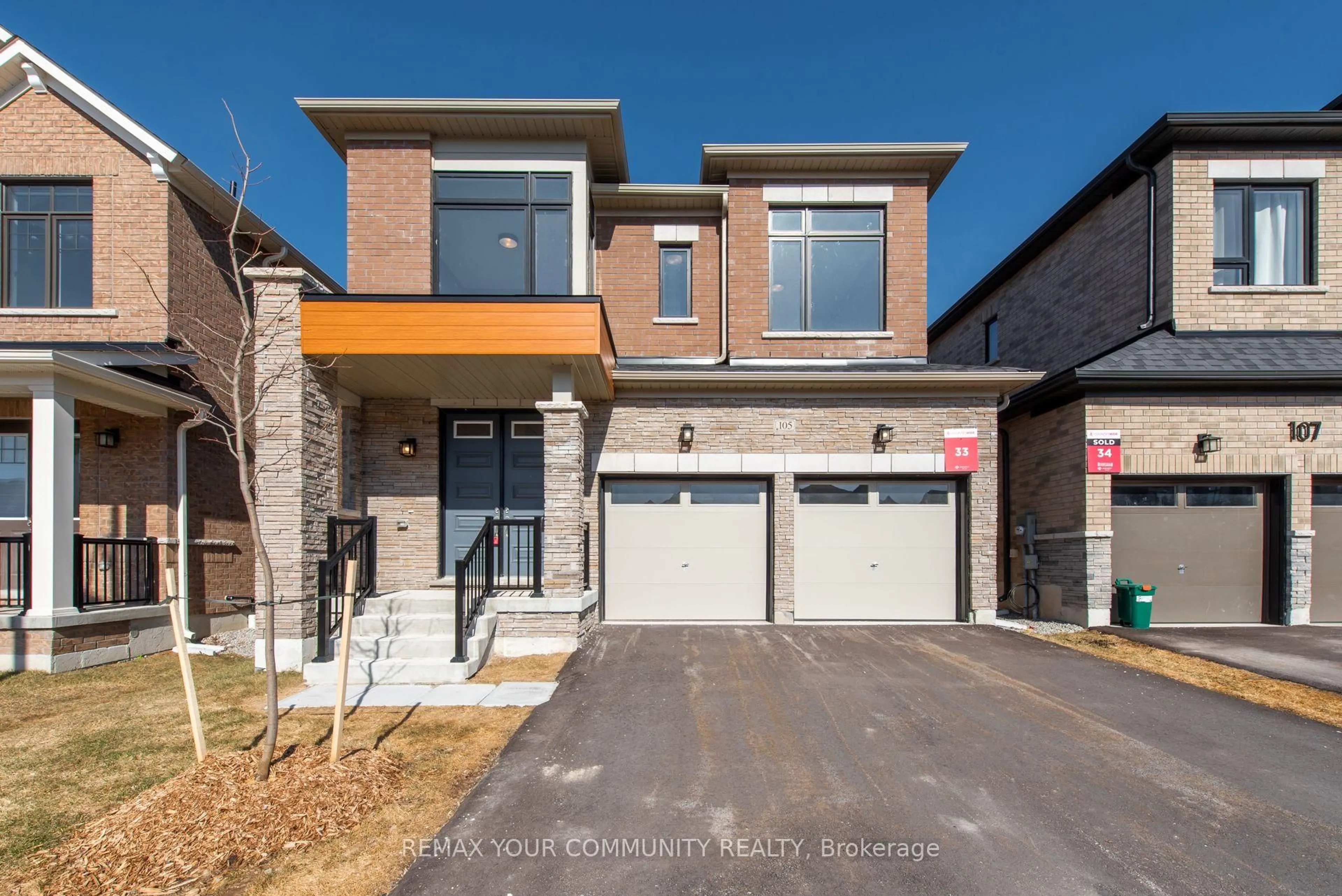 Home with brick exterior material, street for 105 Bearberry Rd, Springwater Ontario L9X 0P4