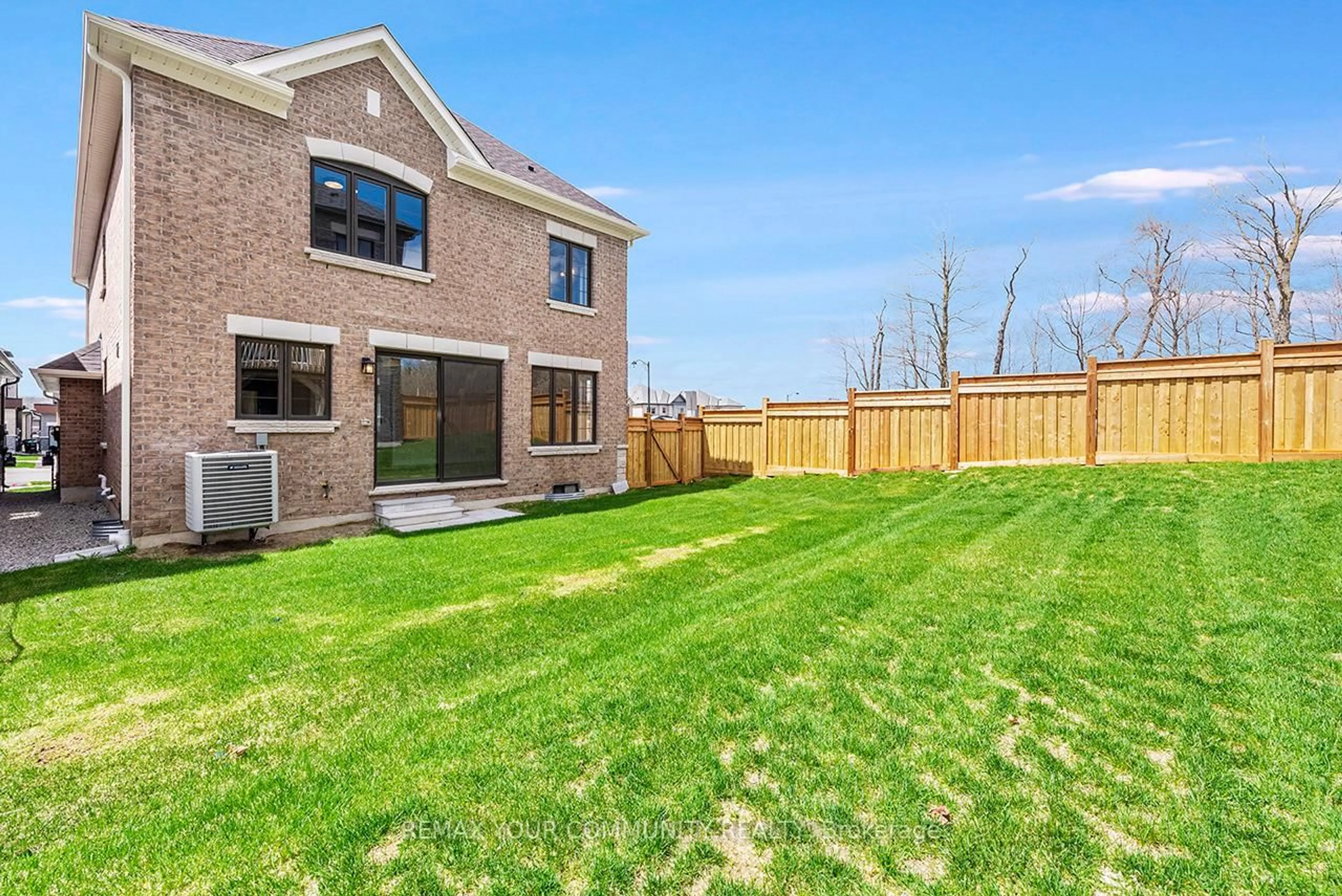 Home with brick exterior material, unknown for 73 Bearberry Rd, Springwater Ontario L9X 2C9