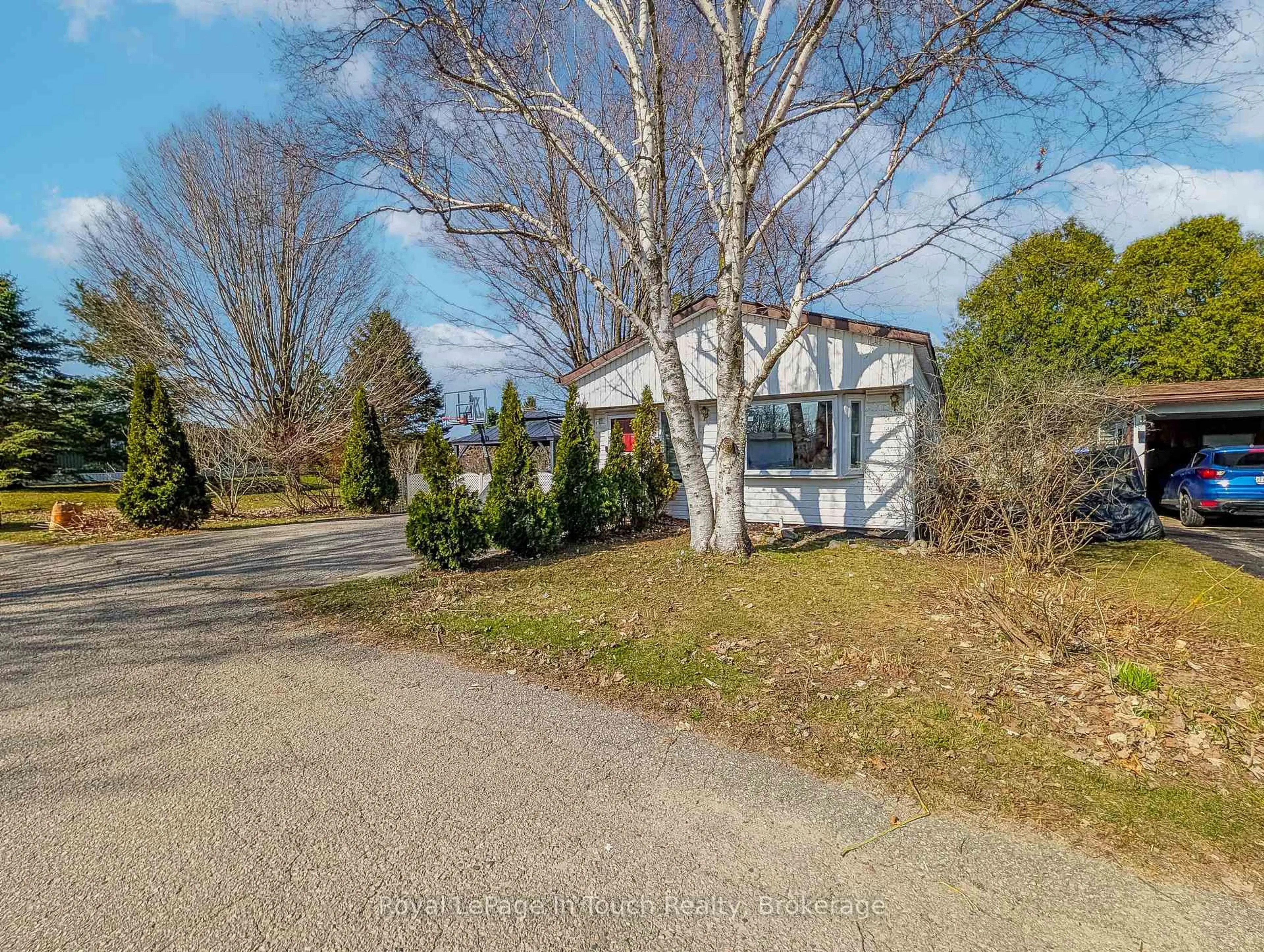 Unknown for 30 Berts Rd, Midland Ontario L4R 5B5