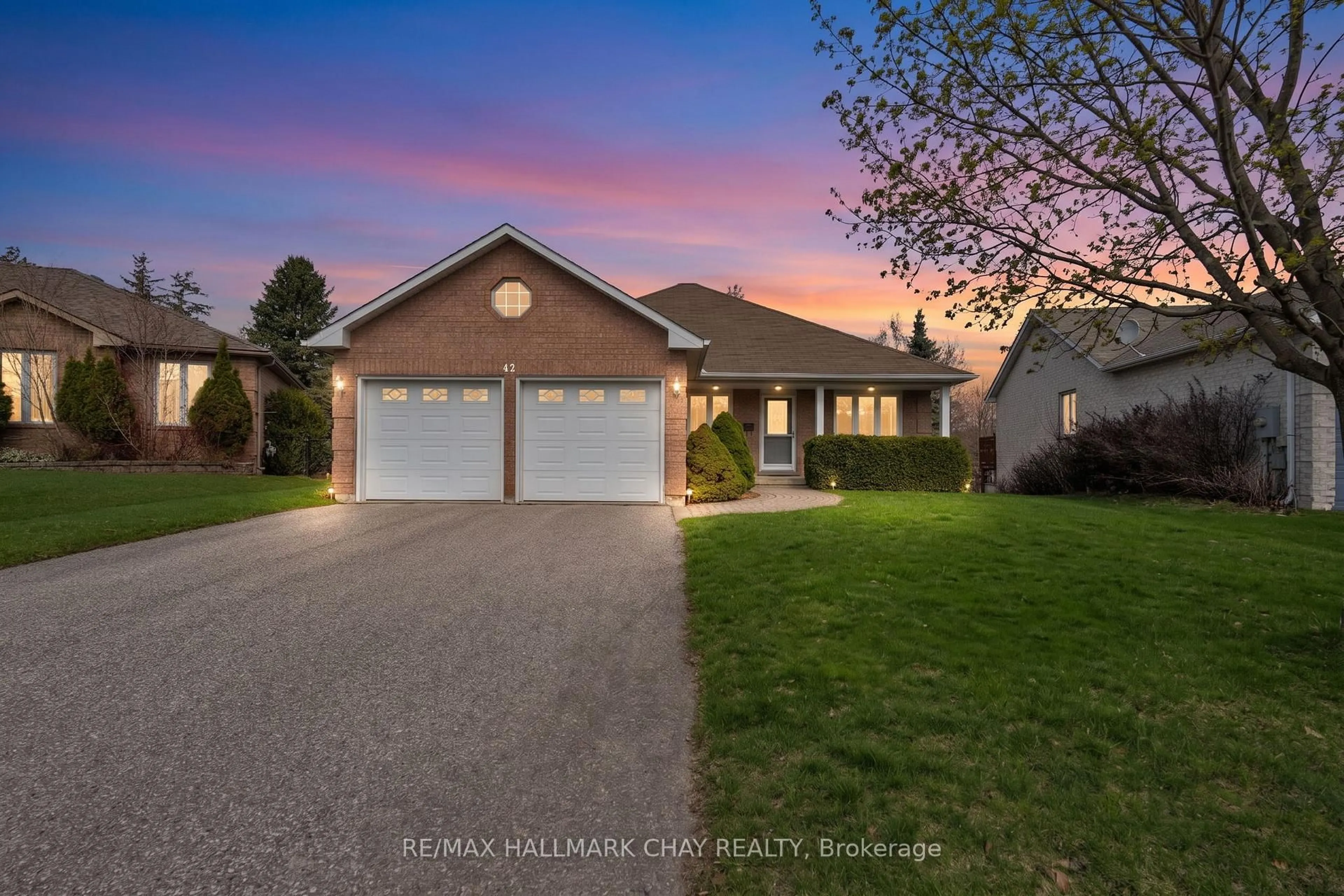 Unknown for 42 Webb St, Barrie Ontario L4N 6V2