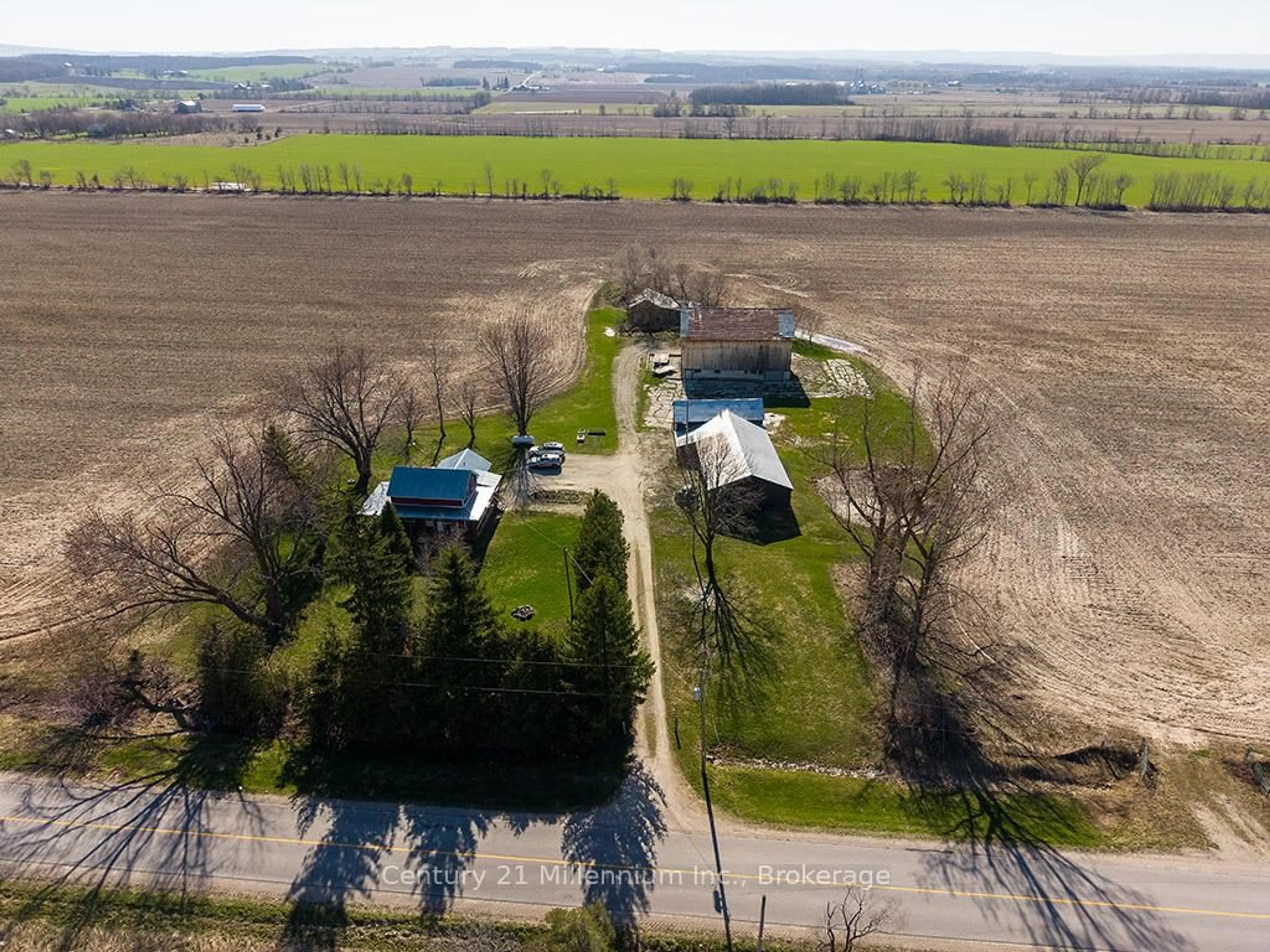A pic from outside/outdoor area/front of a property/back of a property/a pic from drone, street for 1990 3/4 Sunnidale Sdrd, Clearview Ontario L0M 1S0