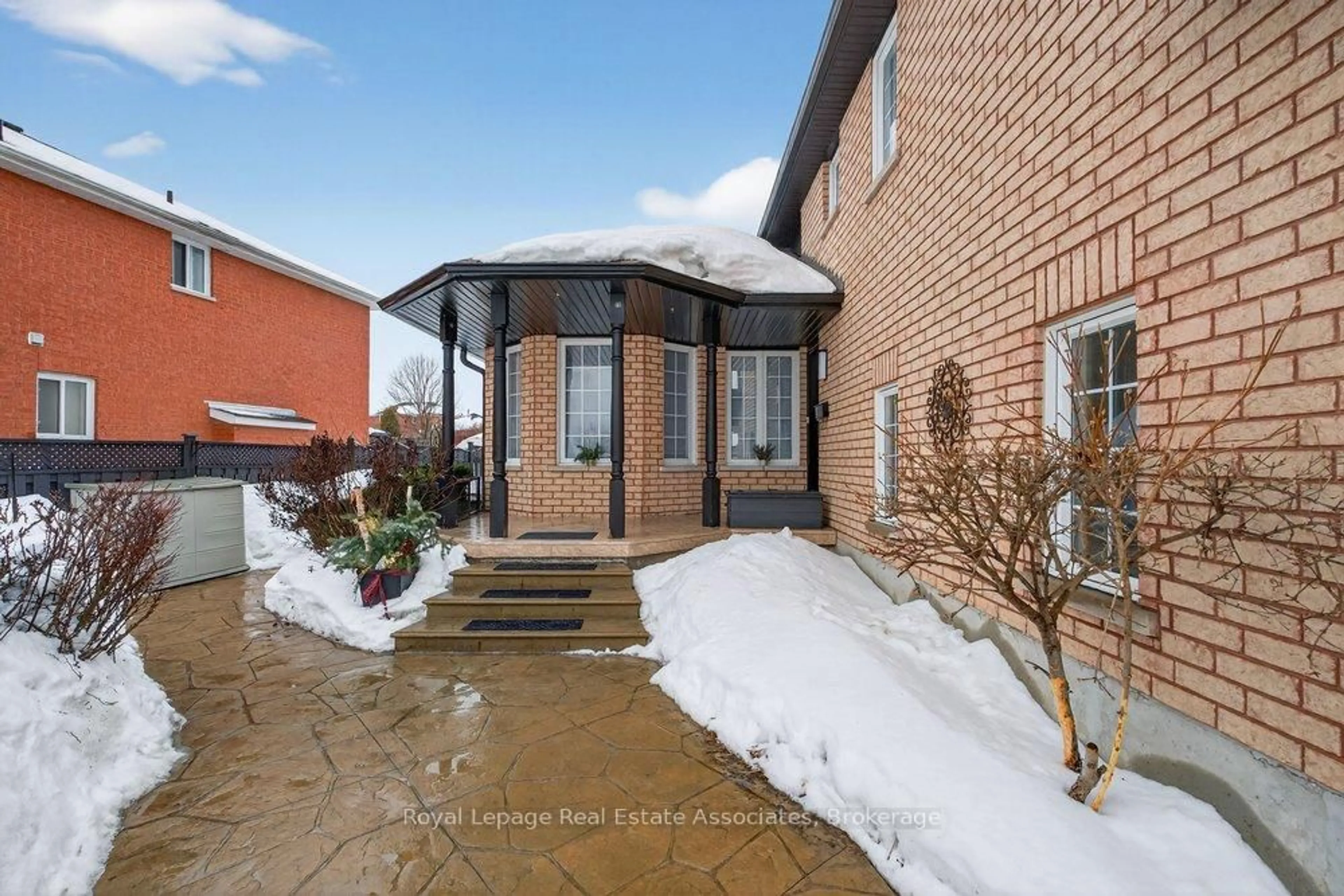 Unknown for 84 Loon Ave, Barrie Ontario L4N 8V9