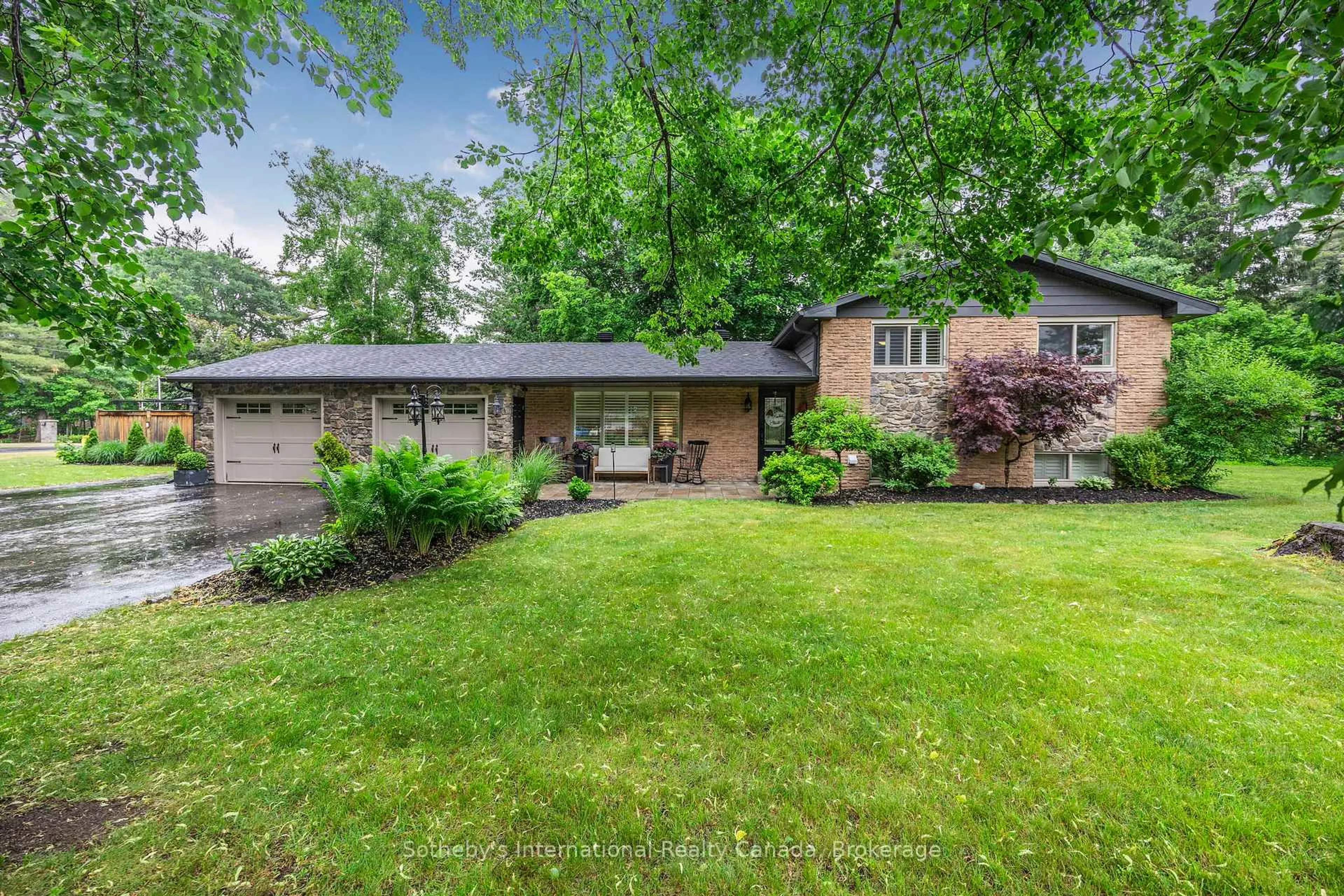 Unknown for 4 Peacher St, Springwater Ontario L9X 0W6