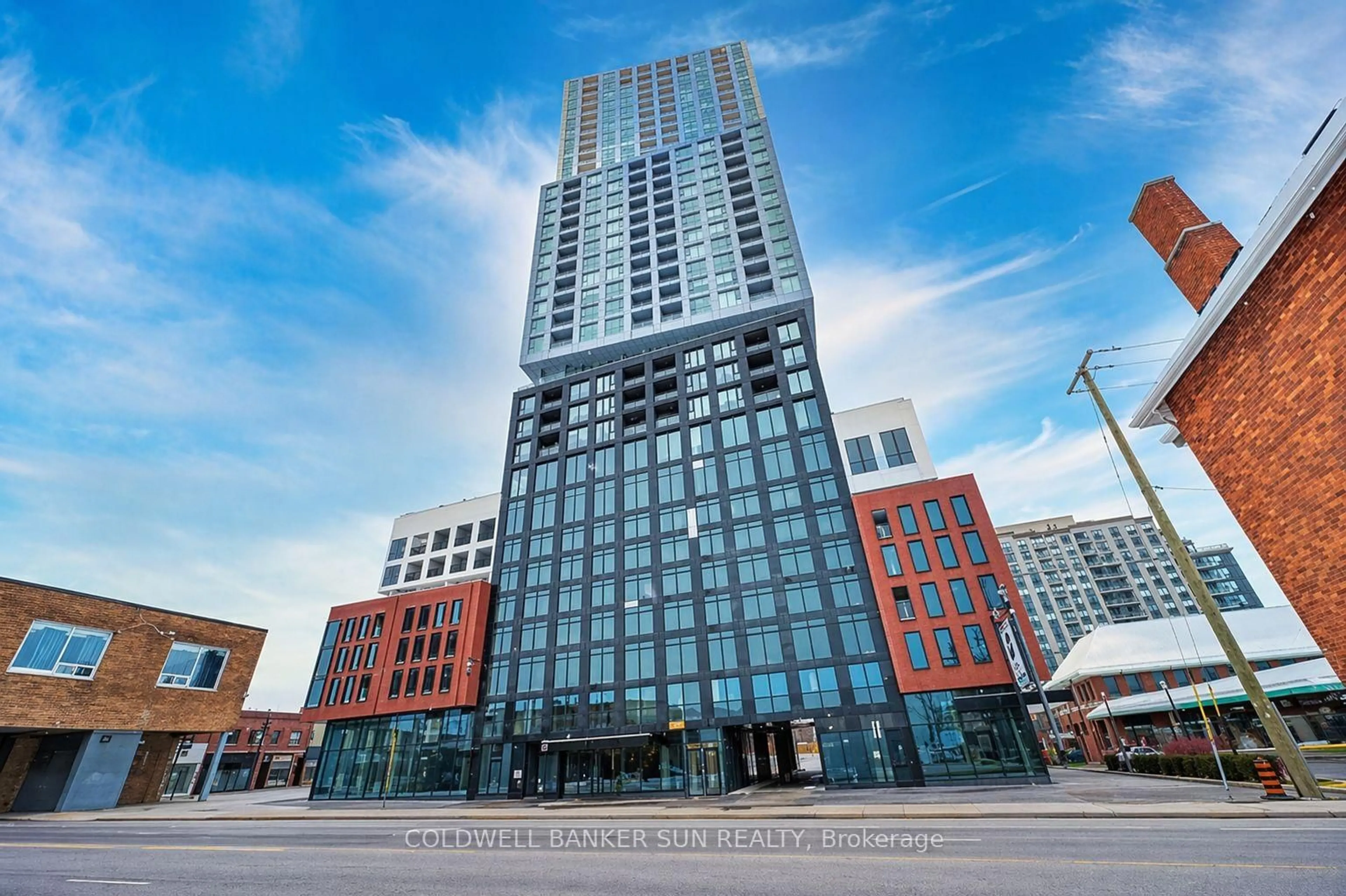 Unknown for 39 Mary St #2009, Barrie Ontario L4N 1S9