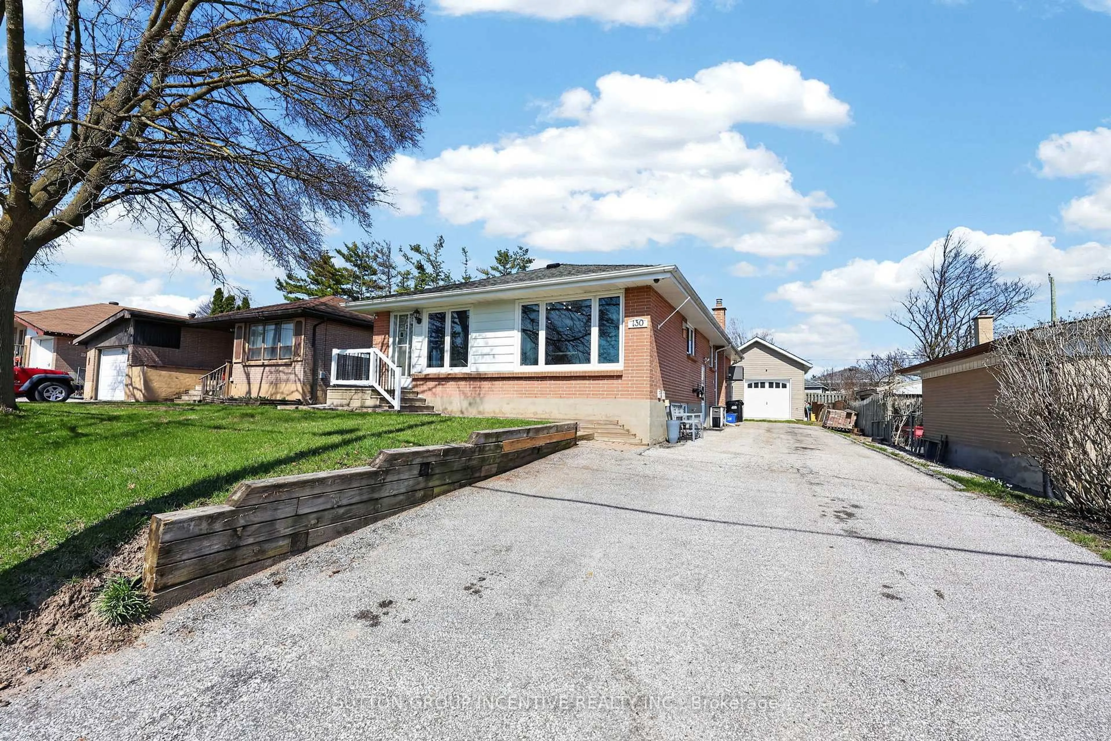 Unknown for 130 Grove St, Barrie Ontario L4M 2P5