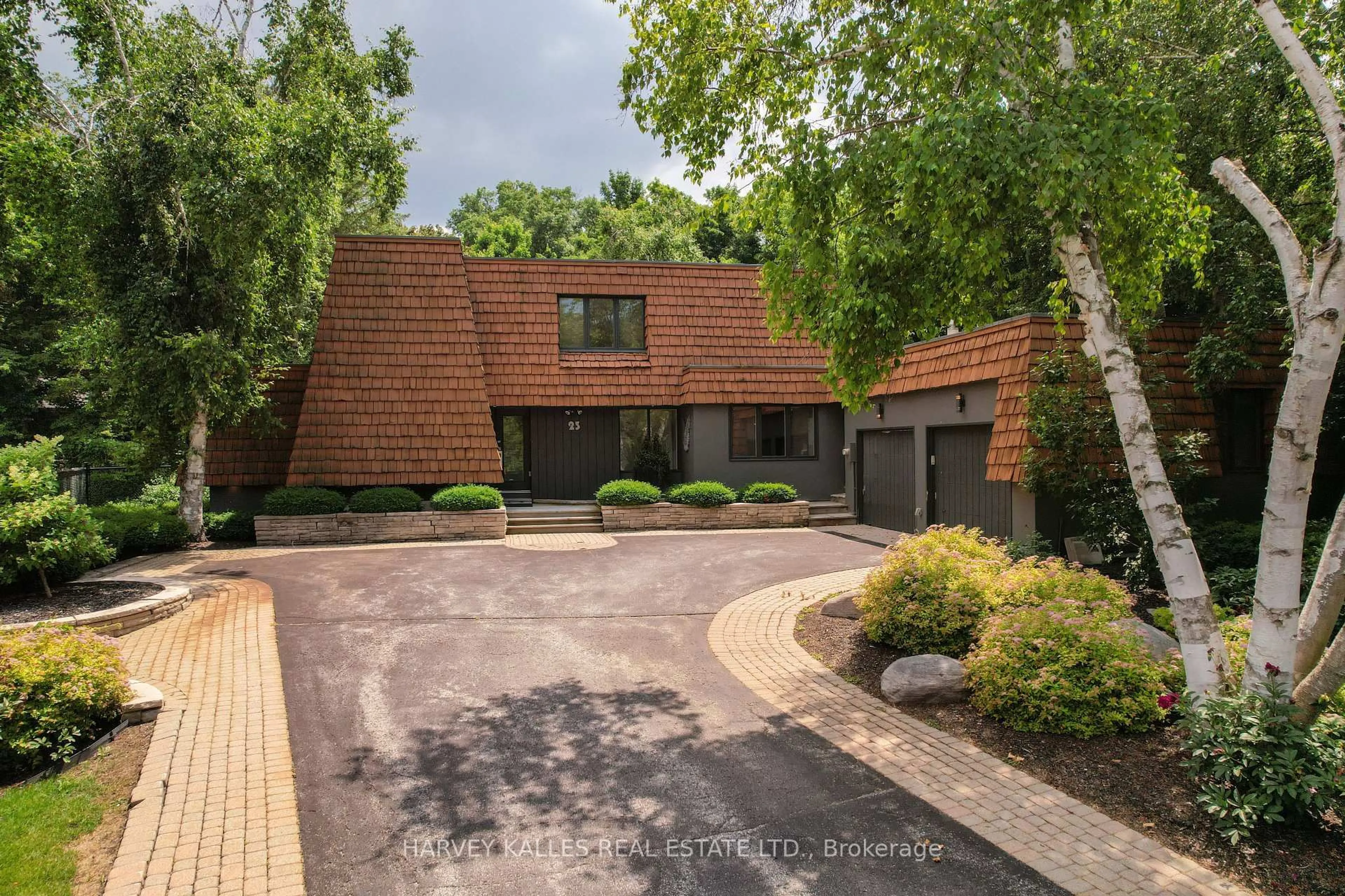 Home with brick exterior material, street for 23 Royal Oak Dr, Barrie Ontario L4N 7S5