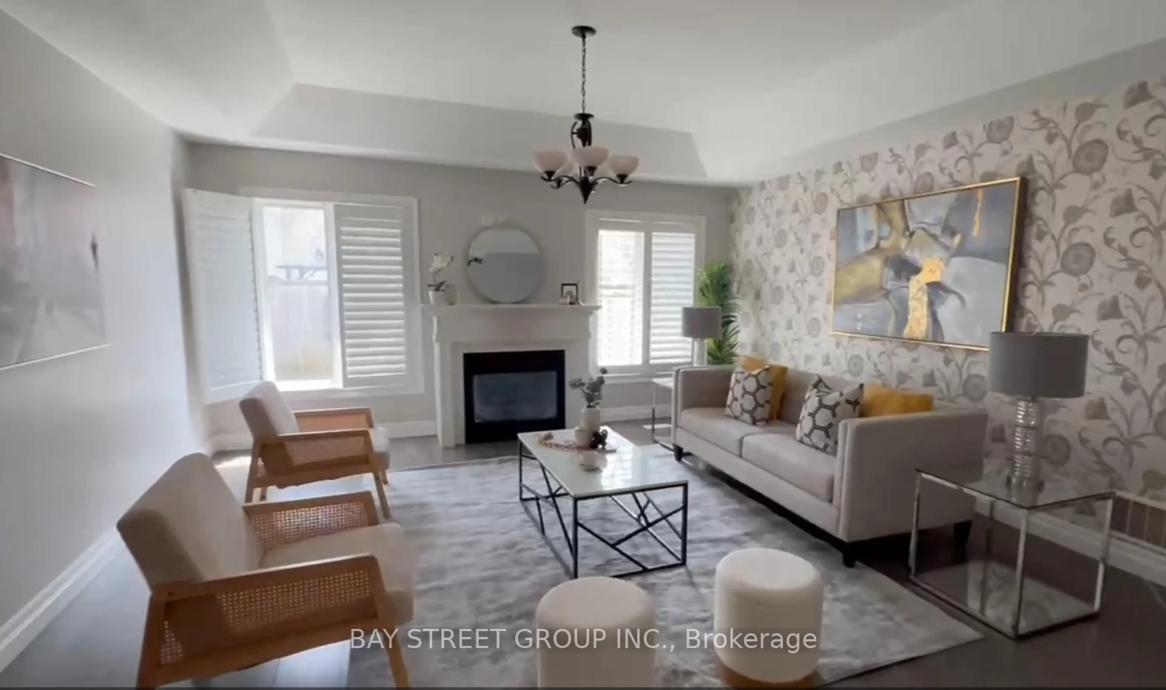 Living room with furniture, unknown for 19 Falcon Cres, Barrie Ontario L4N 0Y9