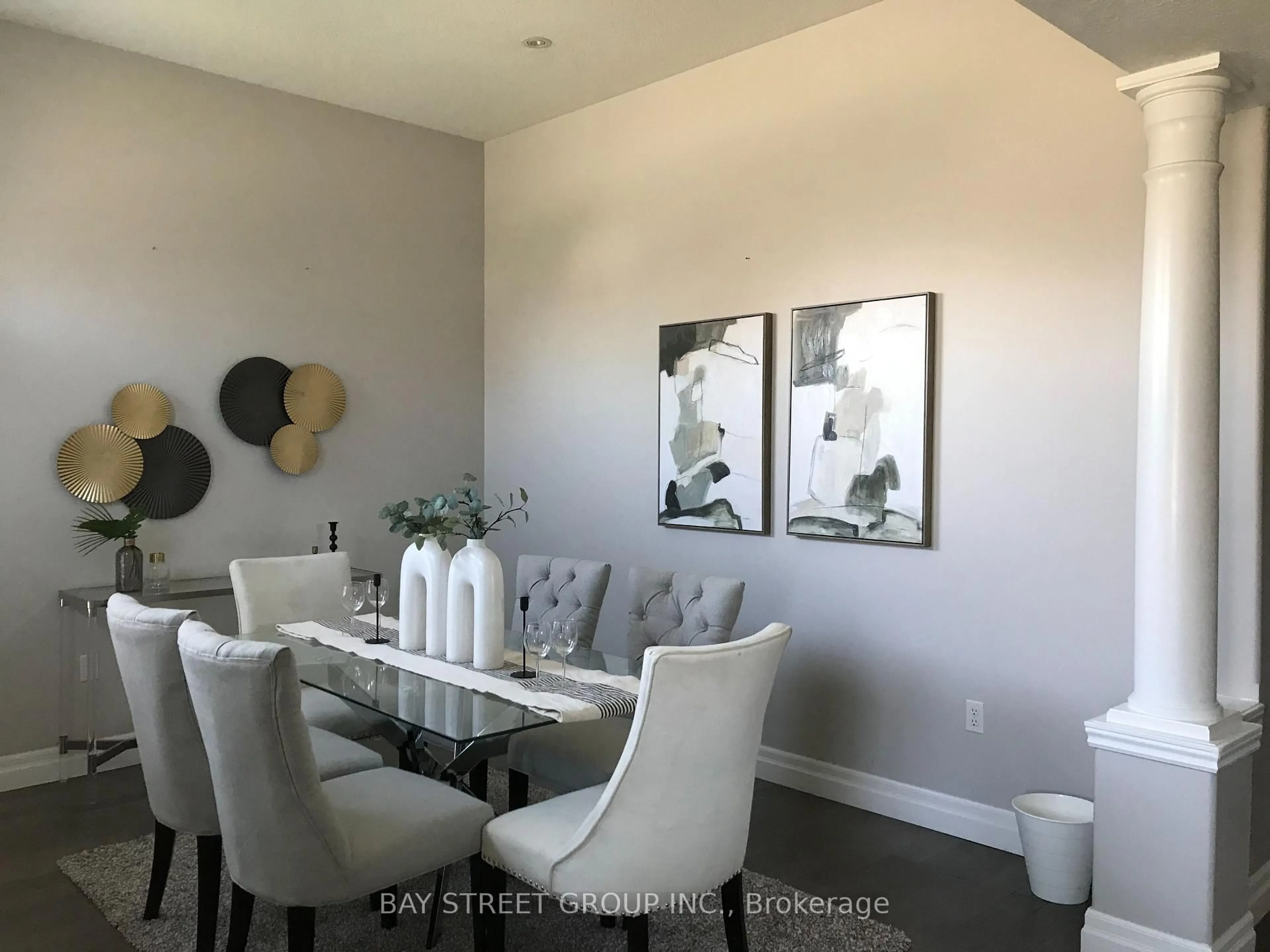 Dining room, unknown for 19 Falcon Cres, Barrie Ontario L4N 0Y9