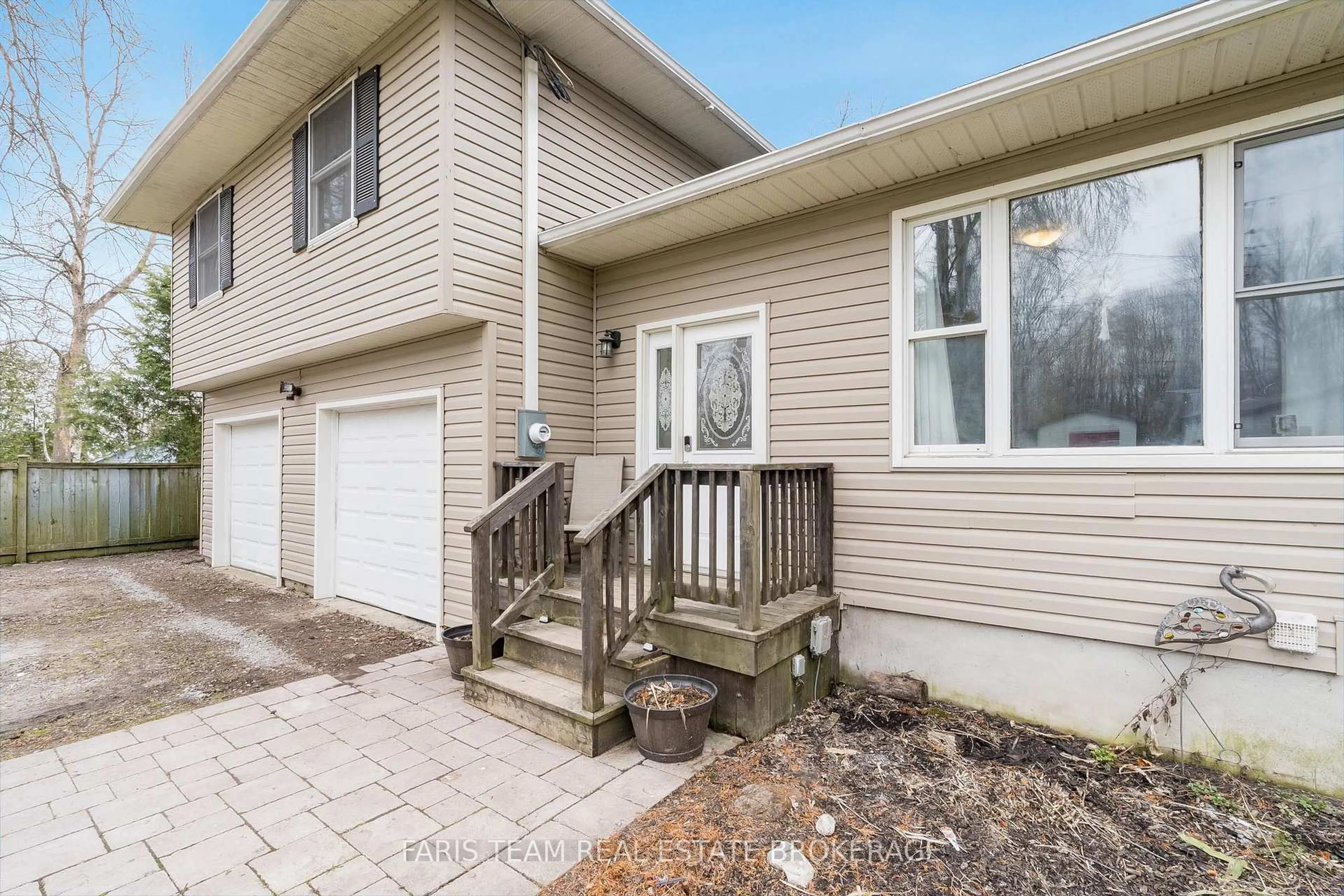 Home with vinyl exterior material, street for 3554 Peter St, Ramara Ontario L0K 1B0