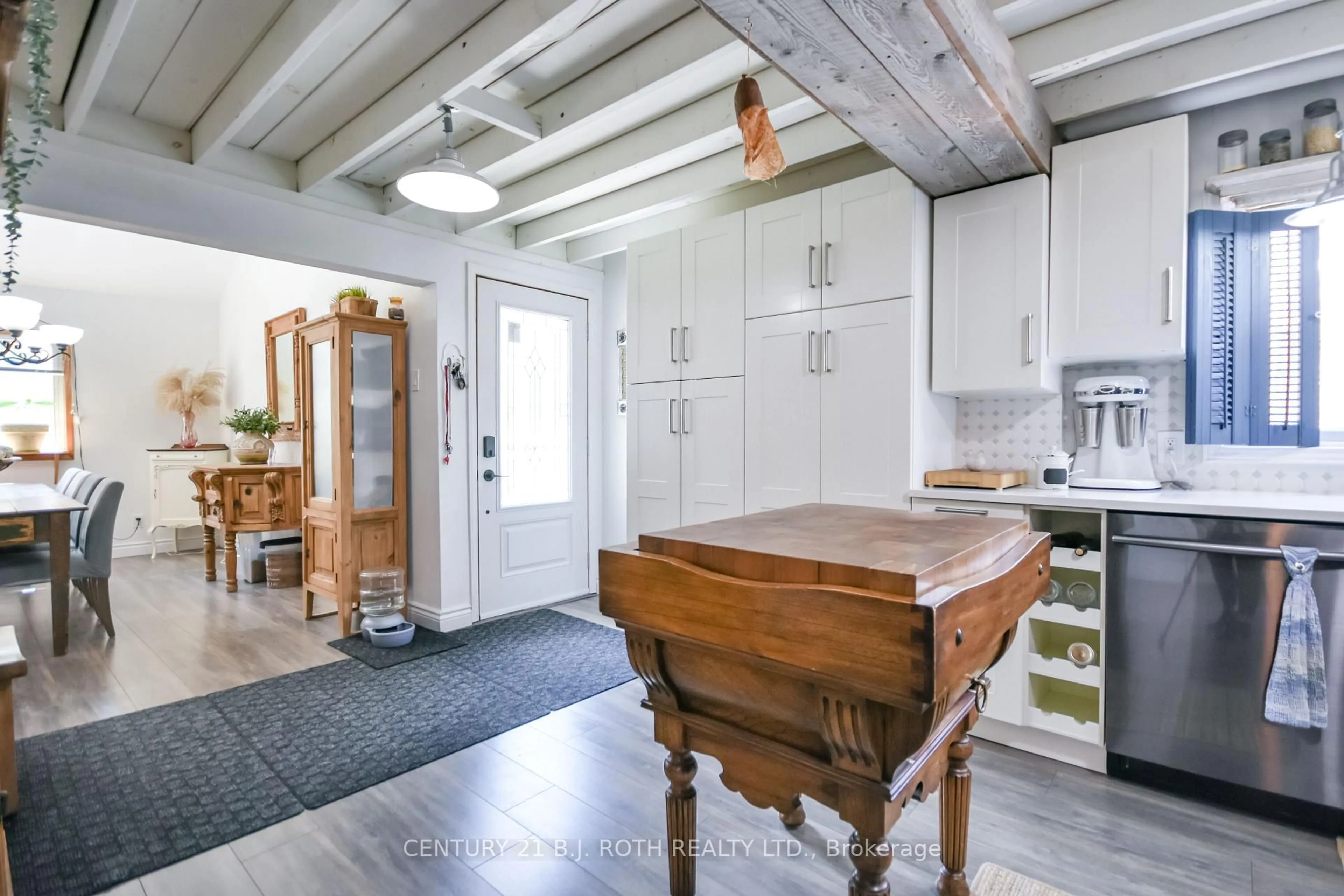 Rustic kitchen, unknown for 172 Albin Rd, Tay Ontario L0K 2C0