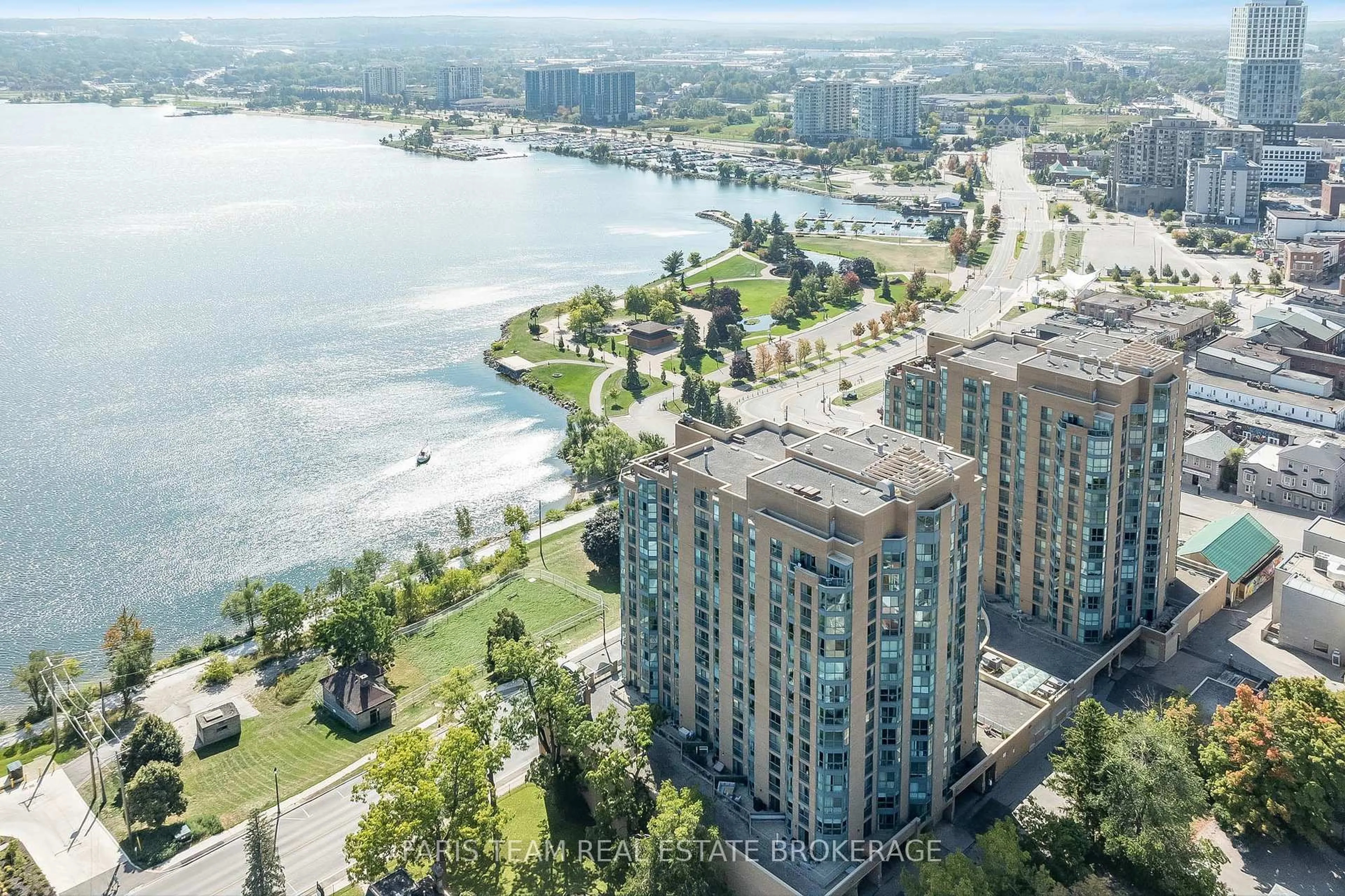 A pic from outside/outdoor area/front of a property/back of a property/a pic from drone, water/lake/river/ocean view for 150 Dunlop St #511, Barrie Ontario L4M 6H1