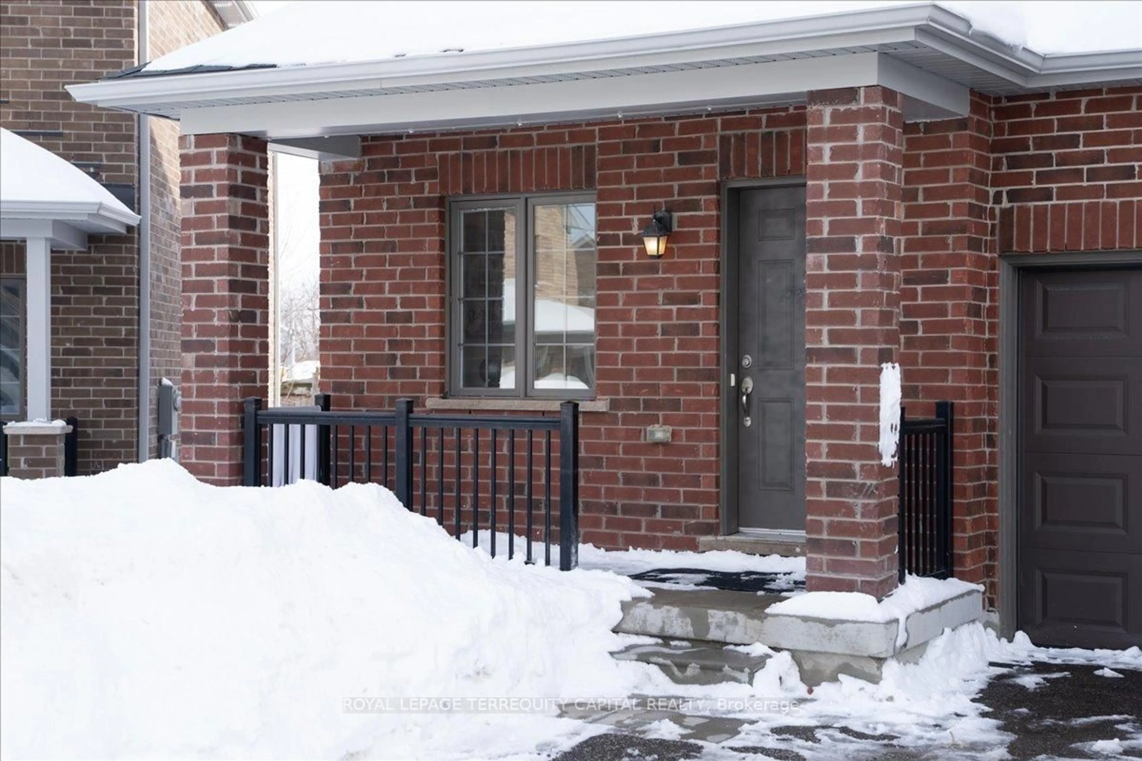 Unknown for 11 Bedford Estates Cres, Barrie Ontario L4N 9K5