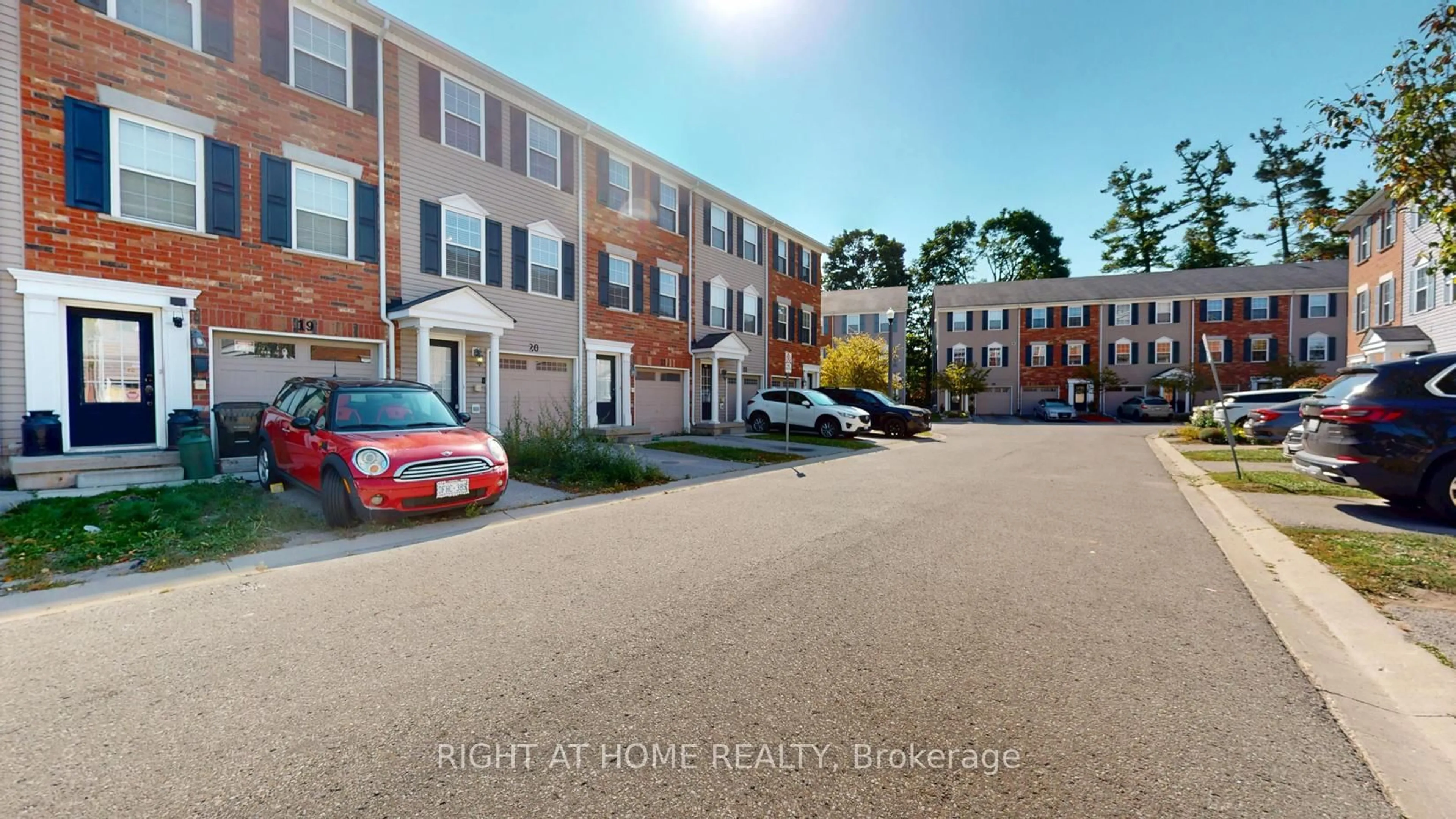 A pic from outside/outdoor area/front of a property/back of a property/a pic from drone, street for 91 Coughlin Rd #20, Barrie Ontario L4N 0L5