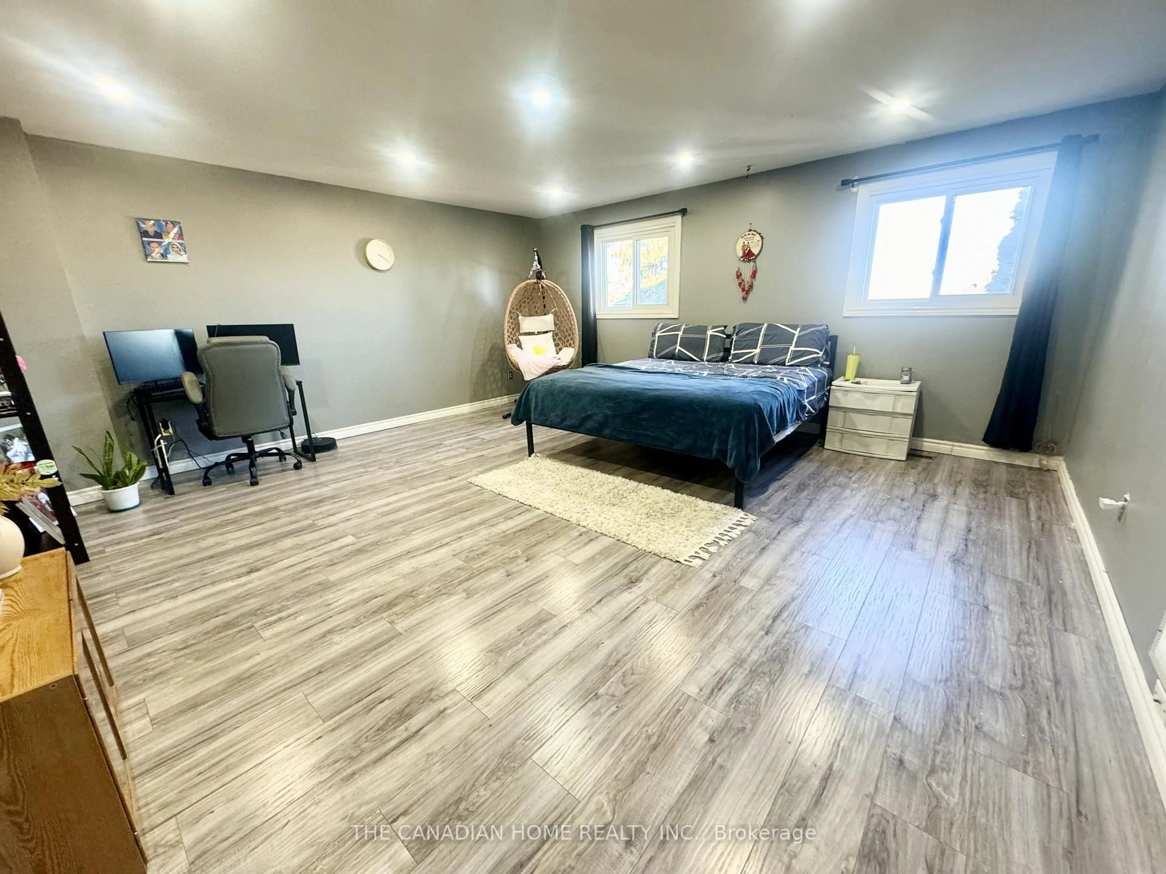 A pic of a room for 197 Johnson St, Barrie Ontario L4M 5Y9