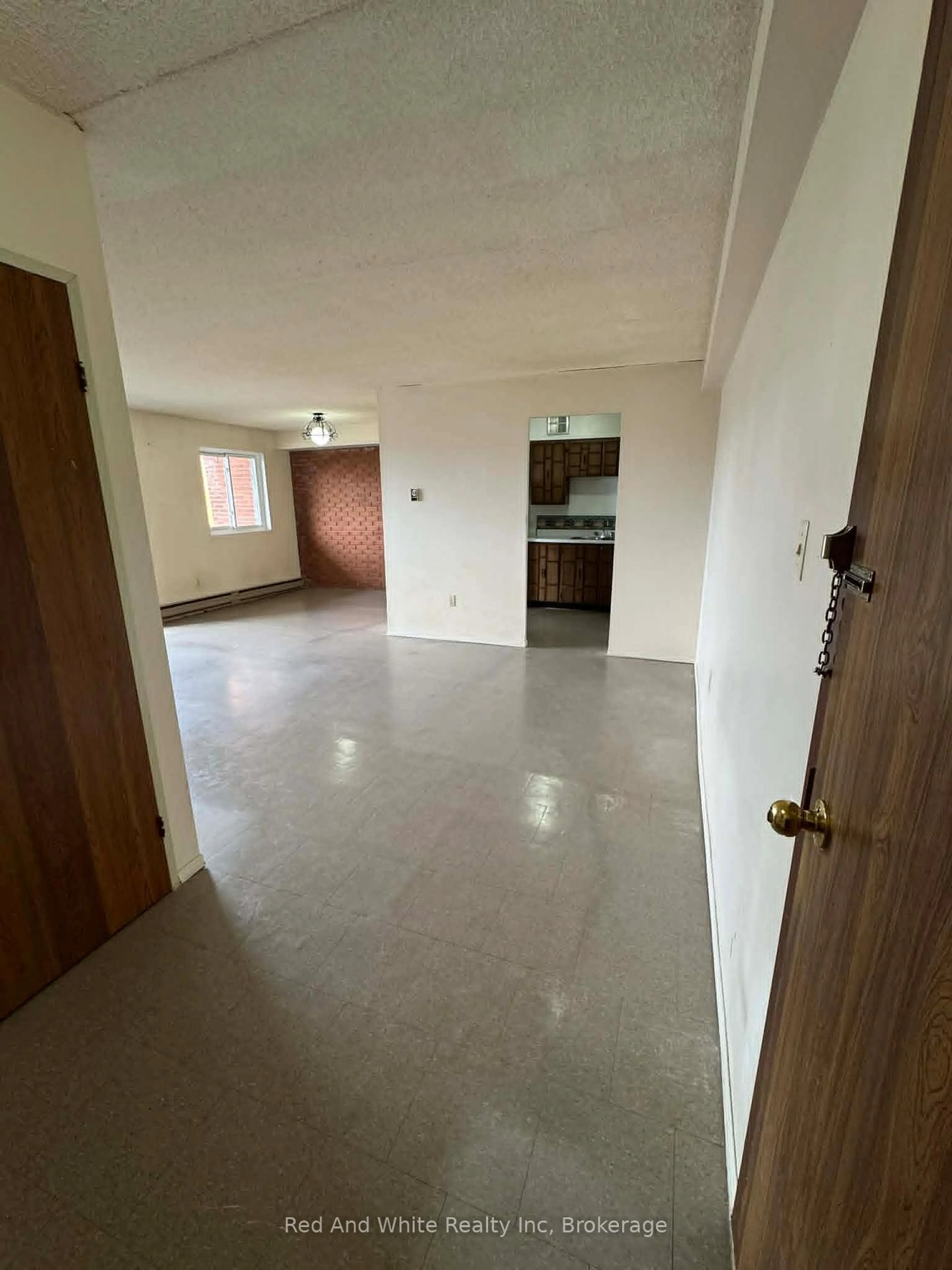 A pic of a room for 460 Ontario St #606, Collingwood Ontario L9Y 4E5