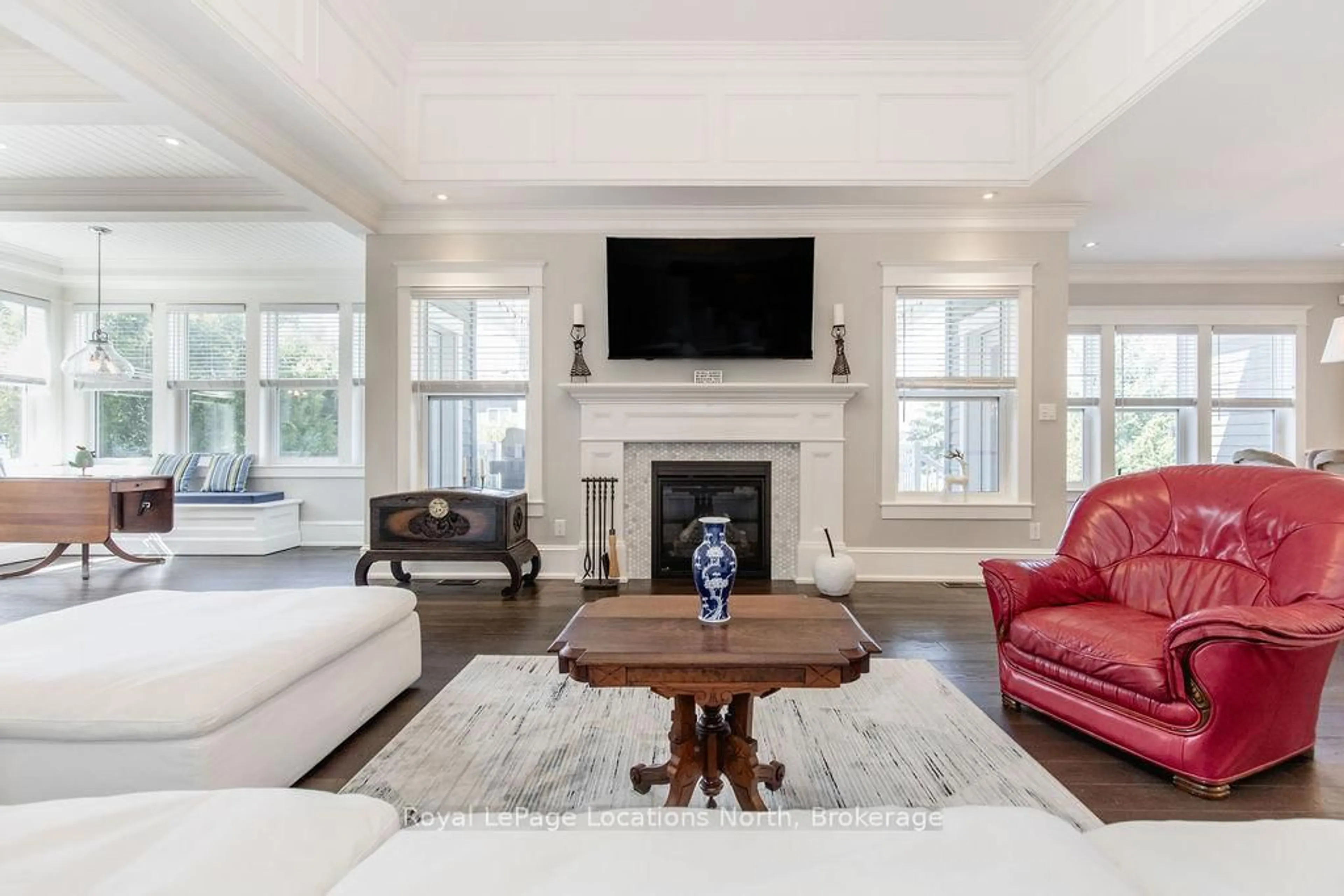 Living room with furniture, unknown for 125 Stephens St, Collingwood Ontario L9Y 0G5