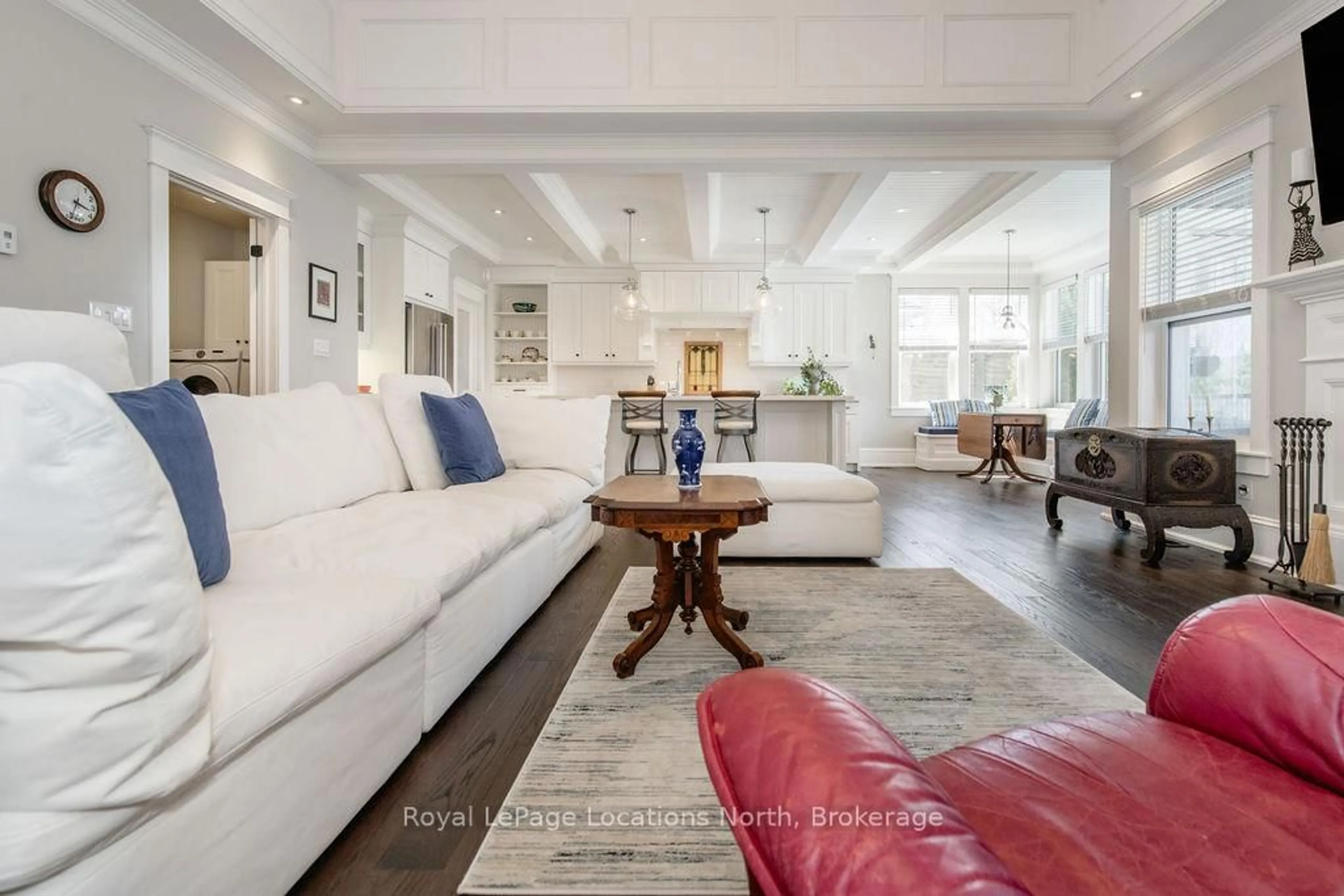 Living room with furniture, unknown for 125 Stephens St, Collingwood Ontario L9Y 0G5