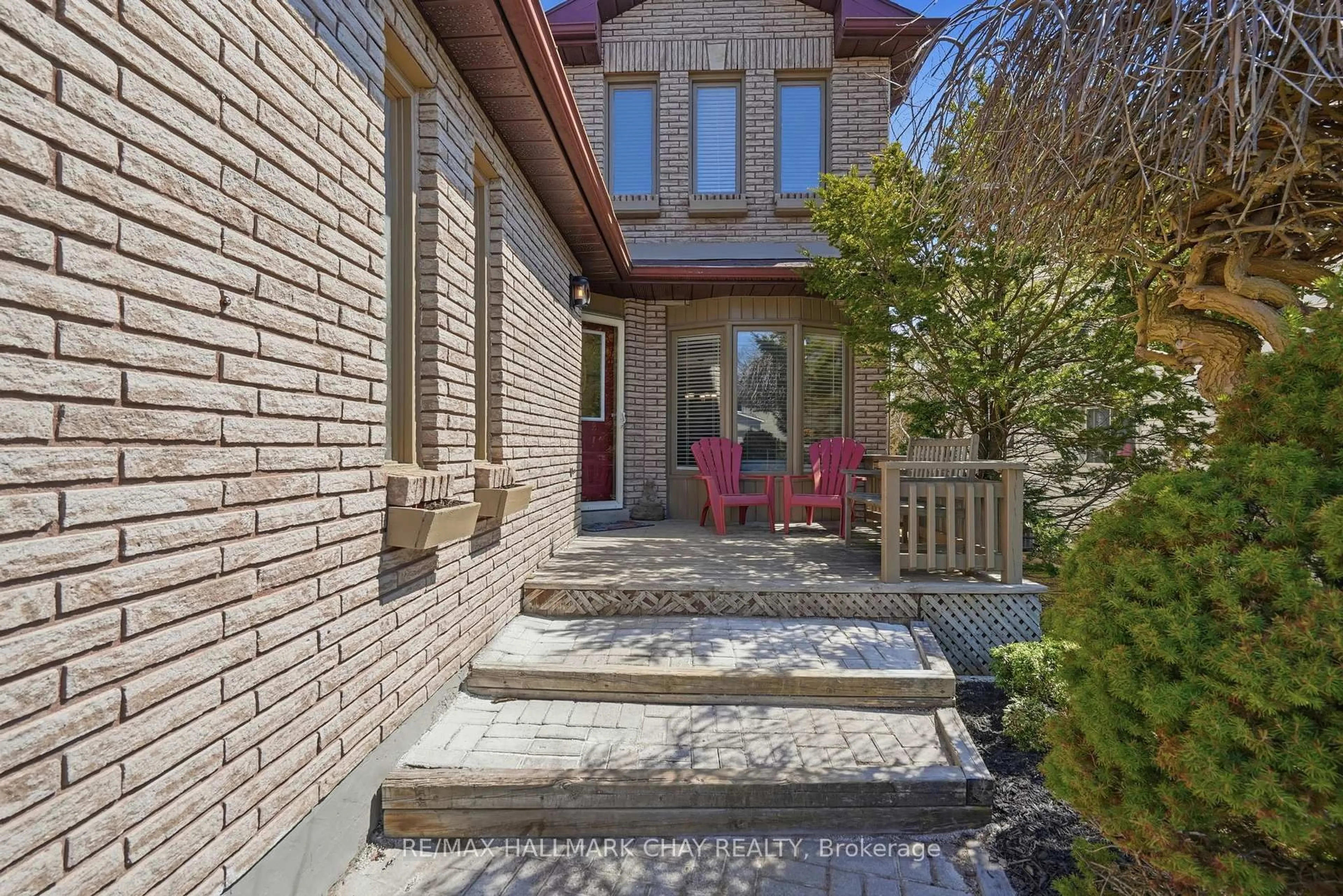 Home with brick exterior material, street for 21 Carr Dr, Barrie Ontario L4N 6N3