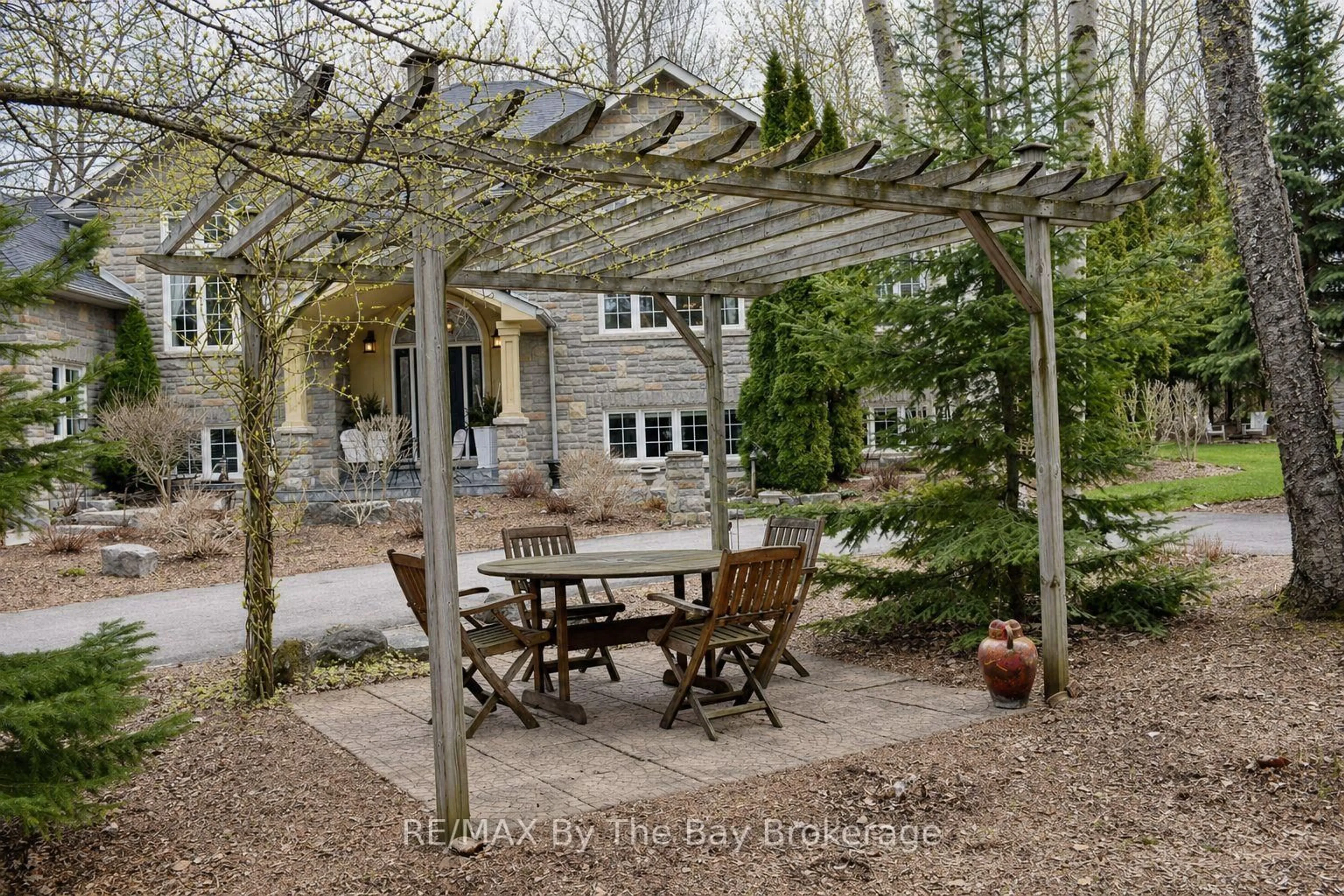 Patio, forest/trees view for 15 Lily Dr, Wasaga Beach Ontario L9Z 3A1