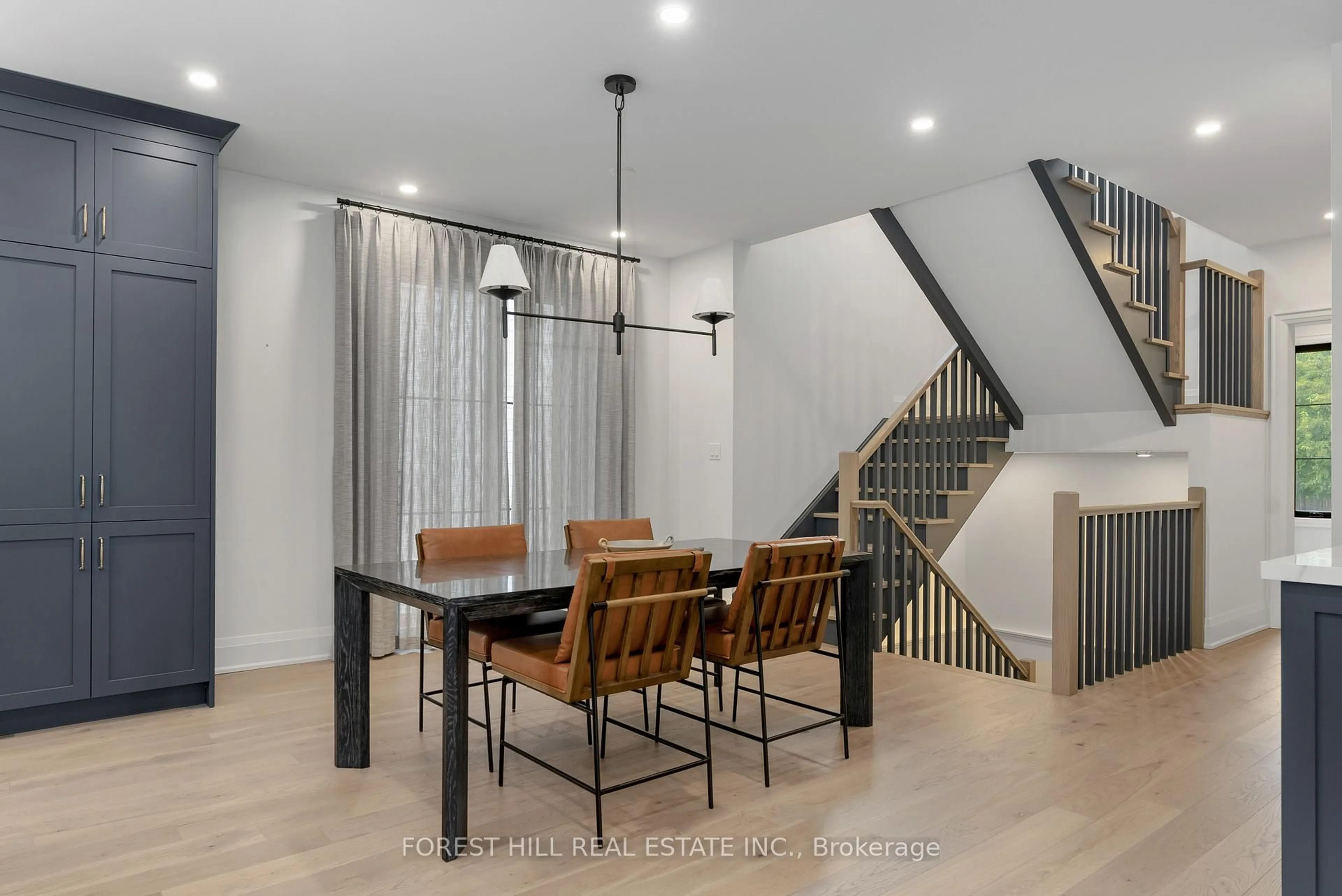 Dining room, unknown for 271 Codrington St, Barrie Ontario L4M 1S7