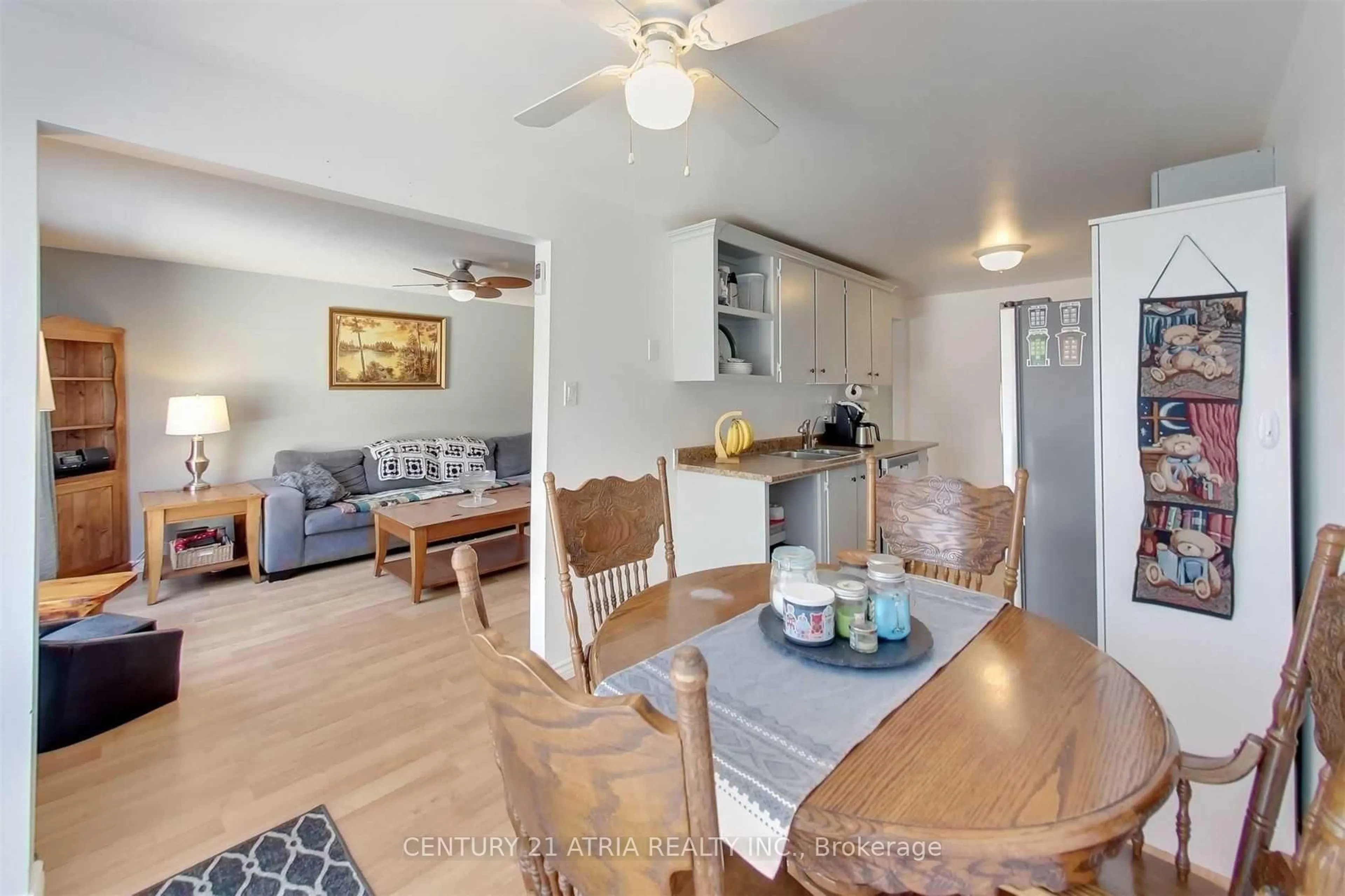 Unknown for 27 Dickens Dr, Barrie Ontario L4N 5C4