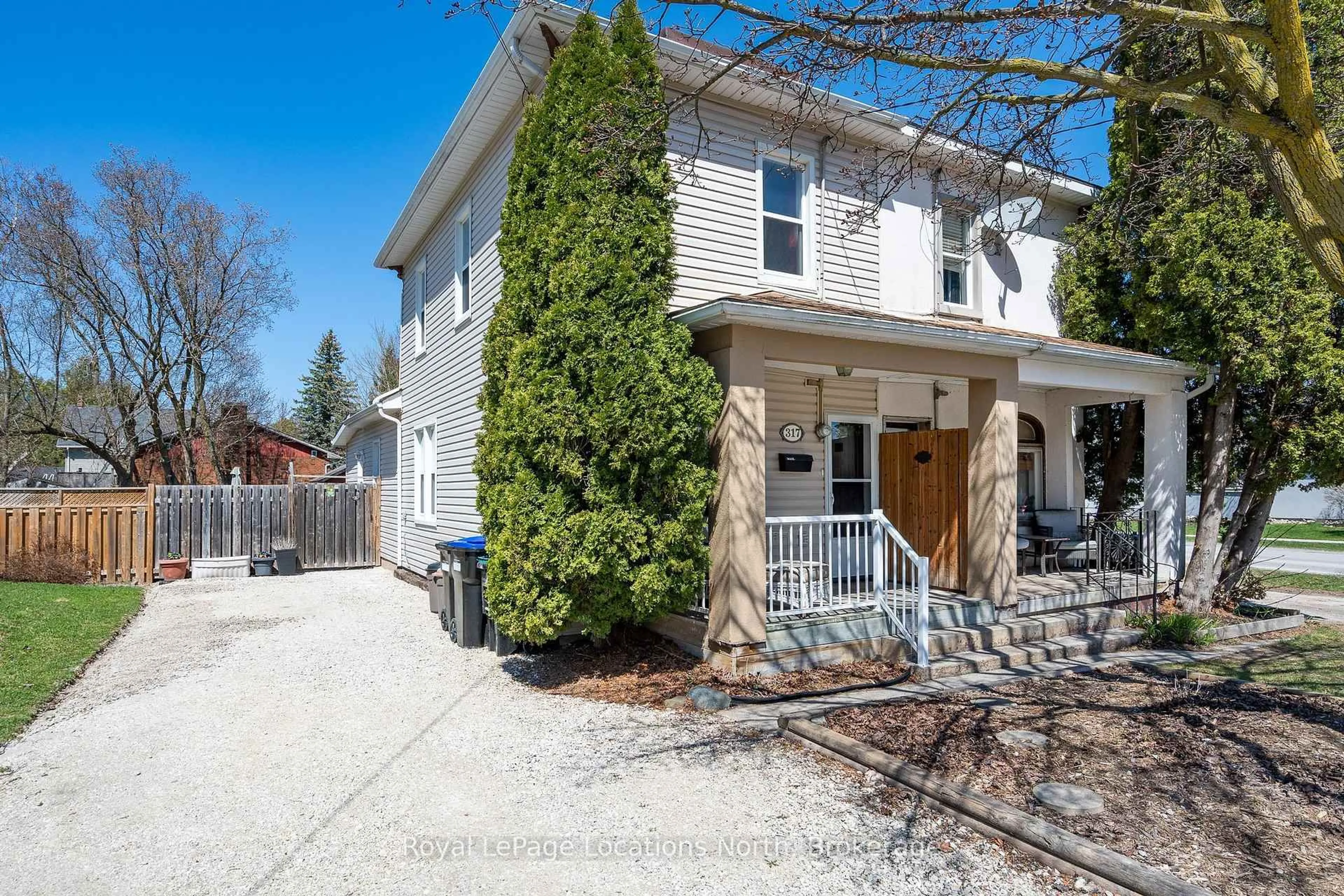 Home with brick exterior material, street for 317 Second St, Collingwood Ontario L9Y 1G7