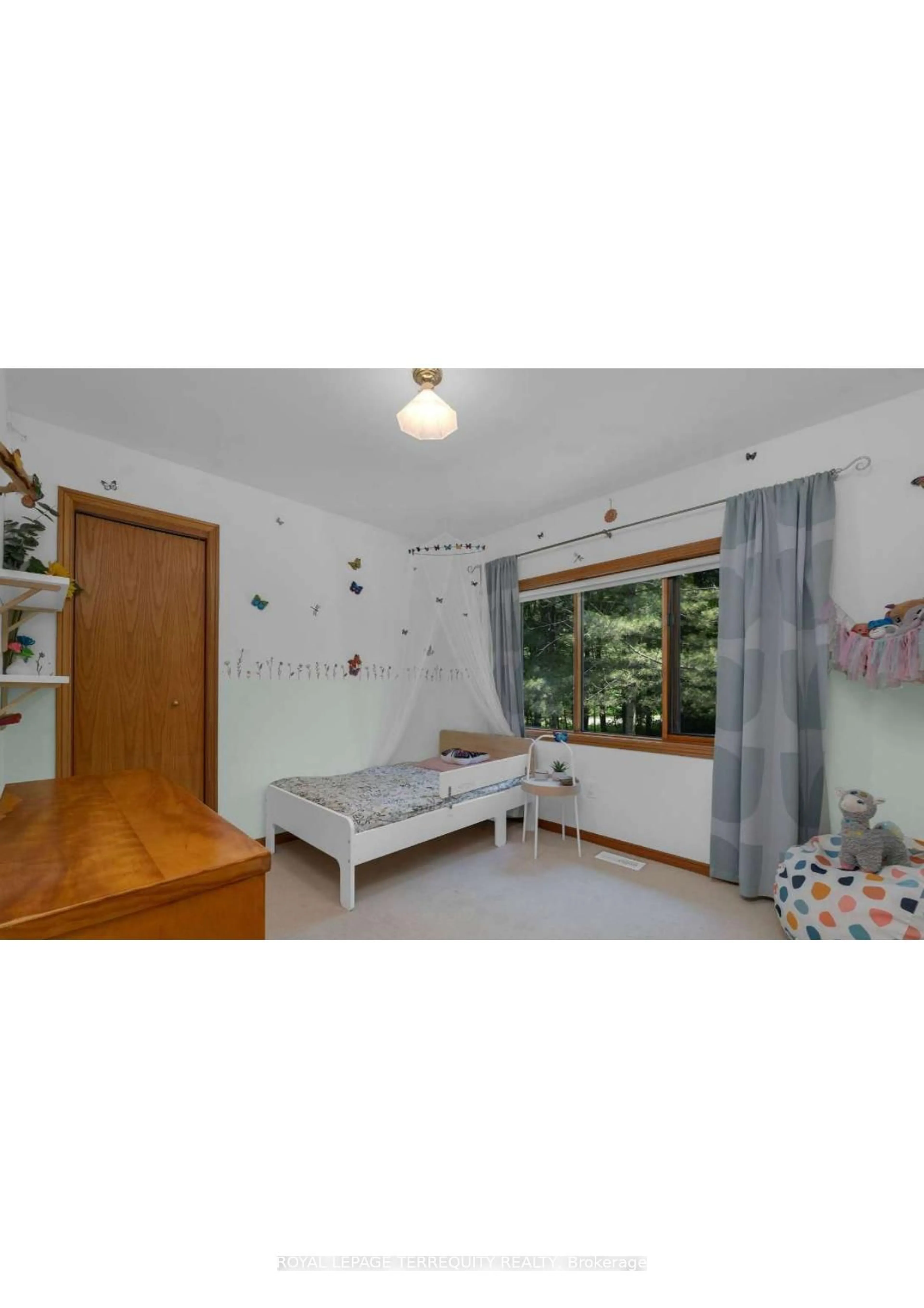 A pic of a room for 2668 McDonald Rd, Springwater Ontario L0L 1P0