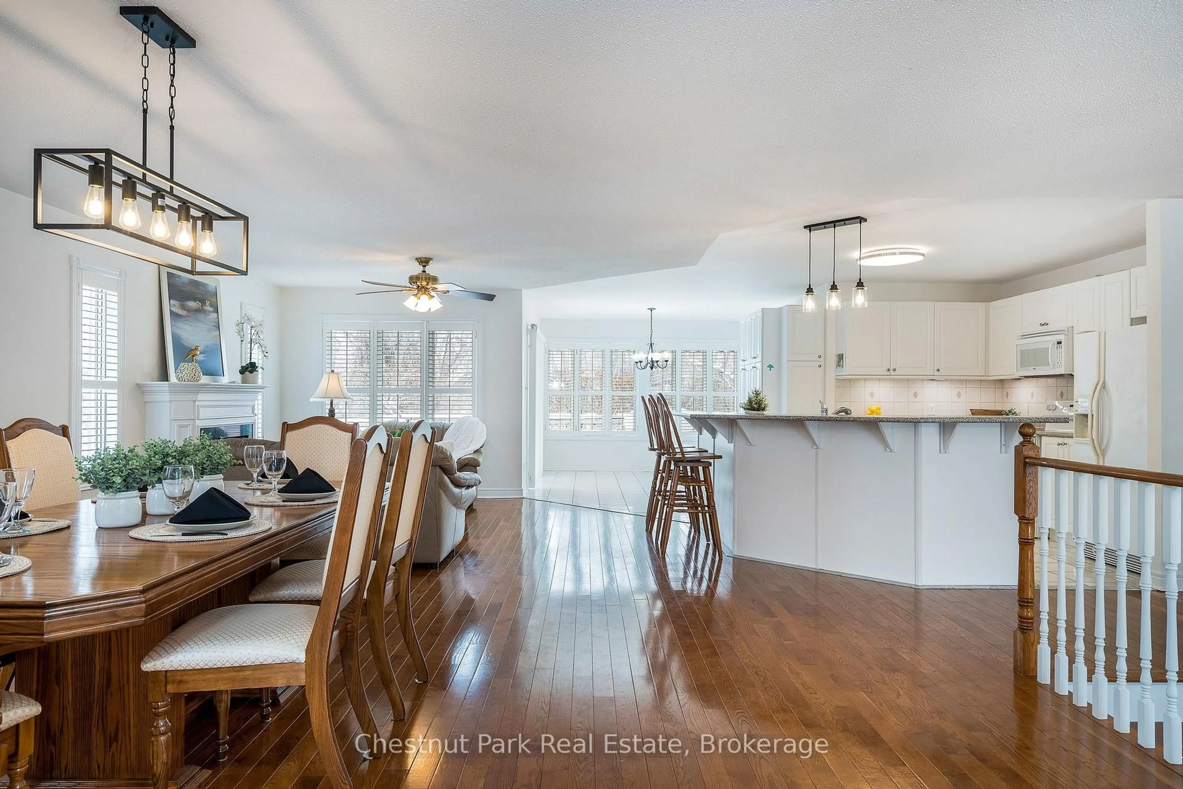 Open concept kitchen, unknown for 16 Green Pine Cres, Wasaga Beach Ontario L9Z 1P6