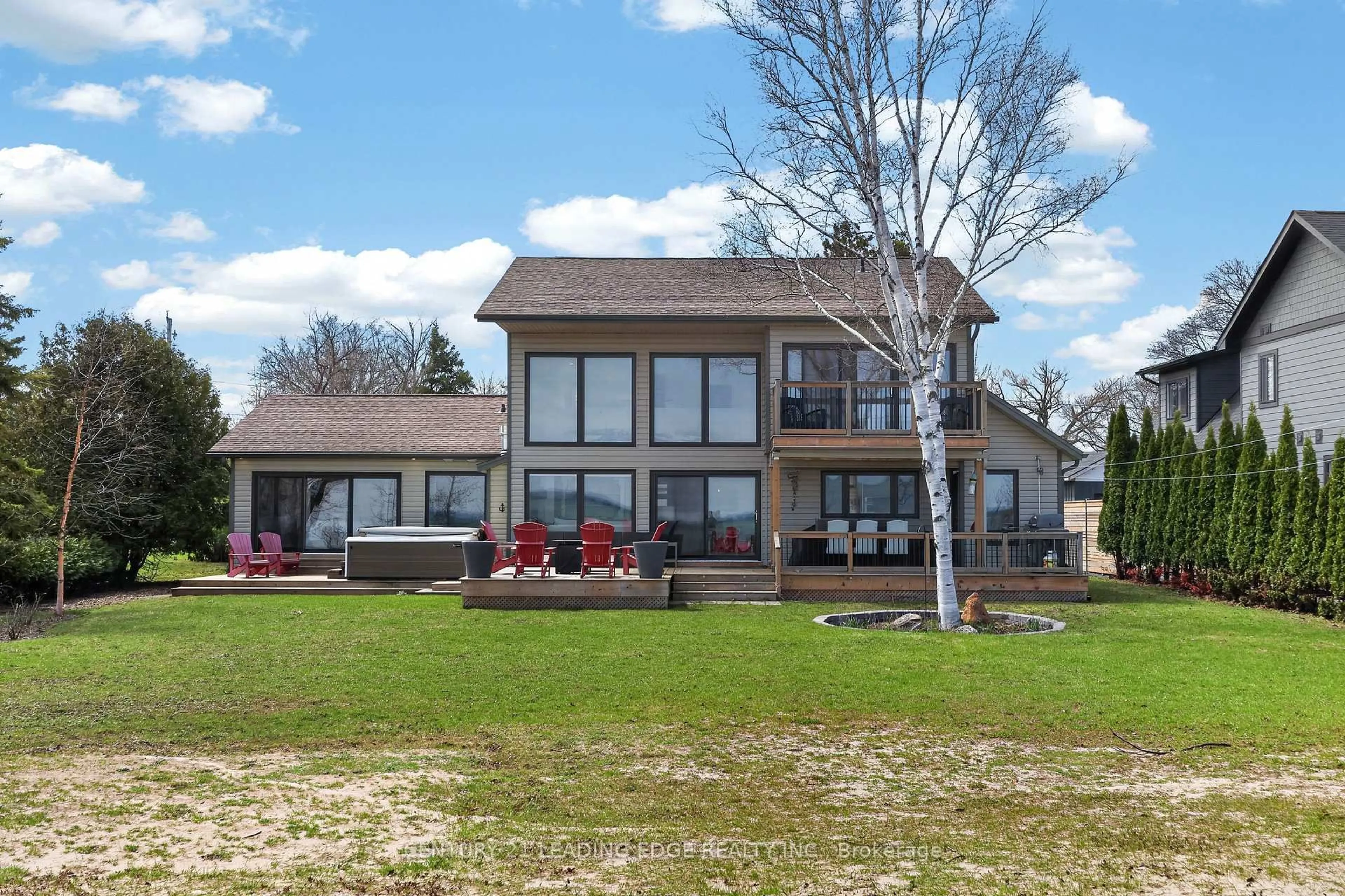 Unknown for 29 St. Clair St, Collingwood Ontario L9Y 5N5