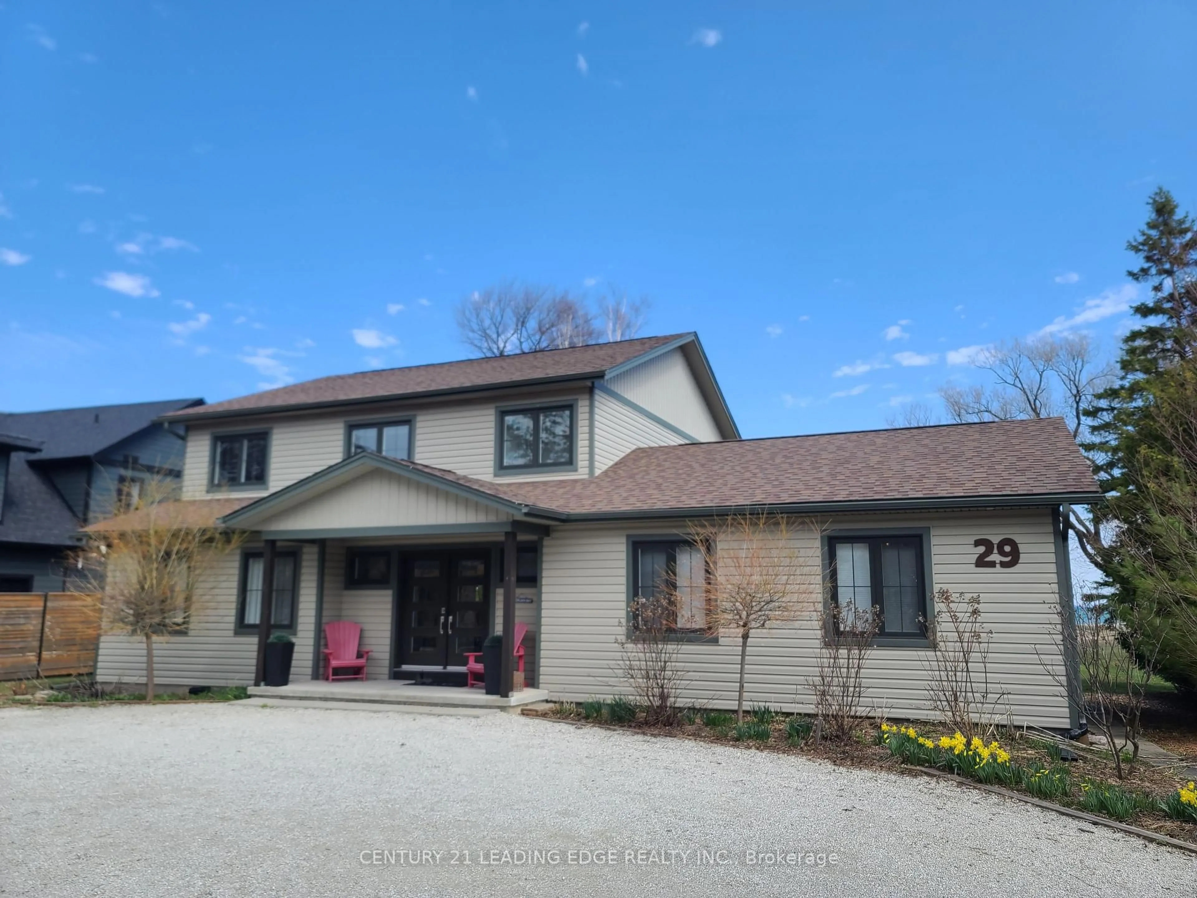 Unknown for 29 St. Clair St, Collingwood Ontario L9Y 5N5
