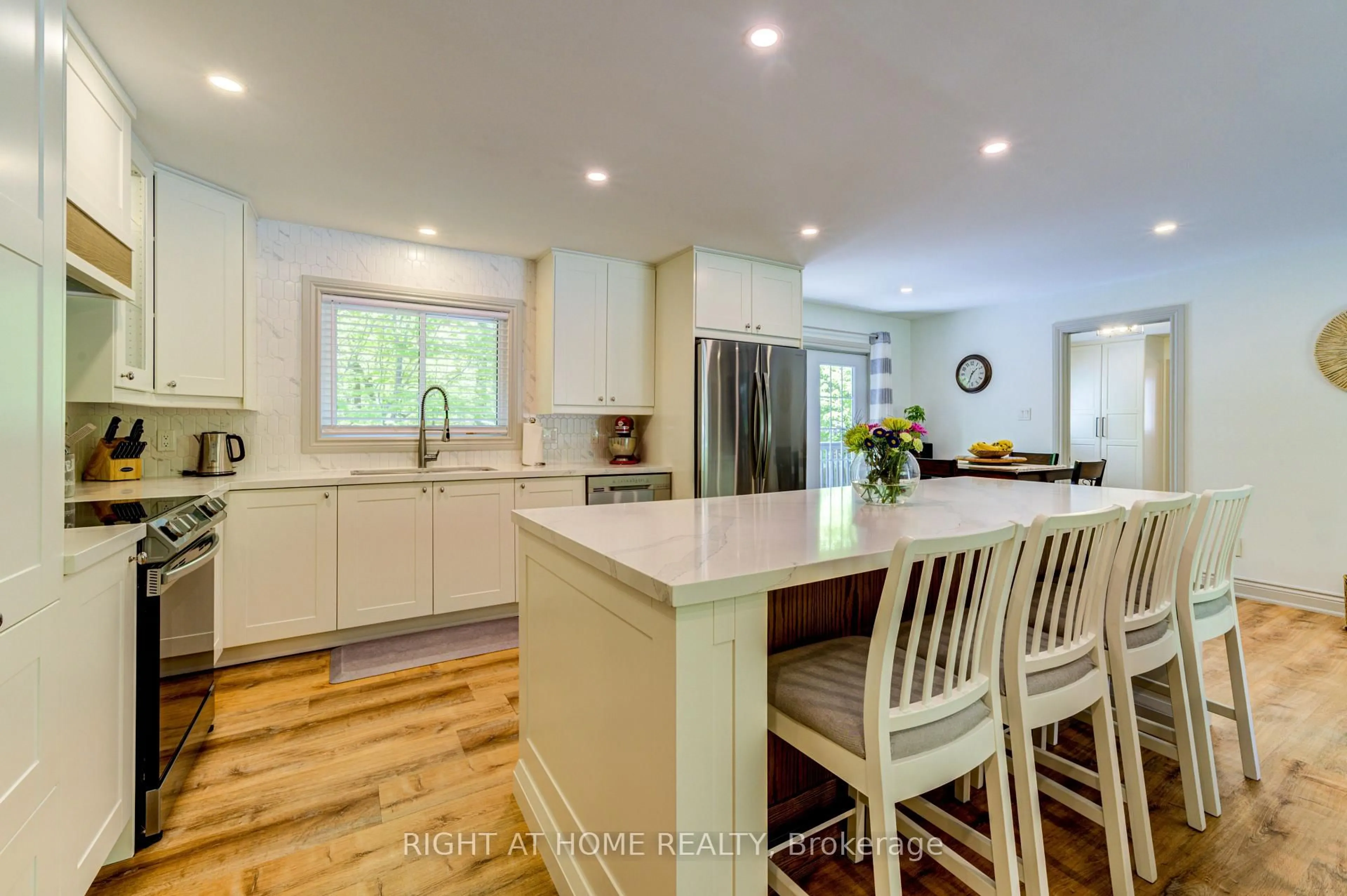 Open concept kitchen, unknown for 214 Desroches Tr, Tiny Ontario L9M 0H9