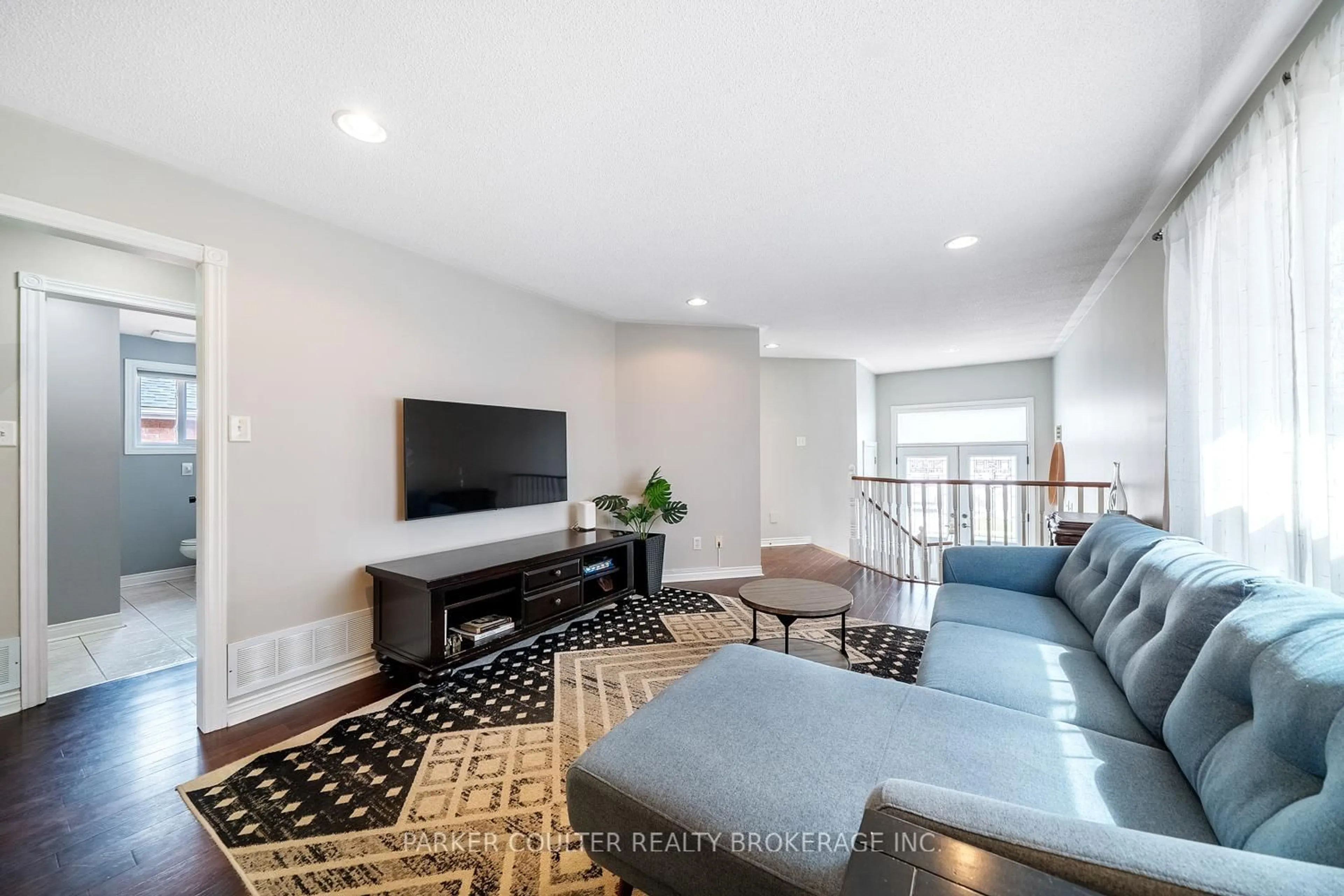 Living room with furniture, unknown for 216 Mapleton Ave, Barrie Ontario L4N 8T3