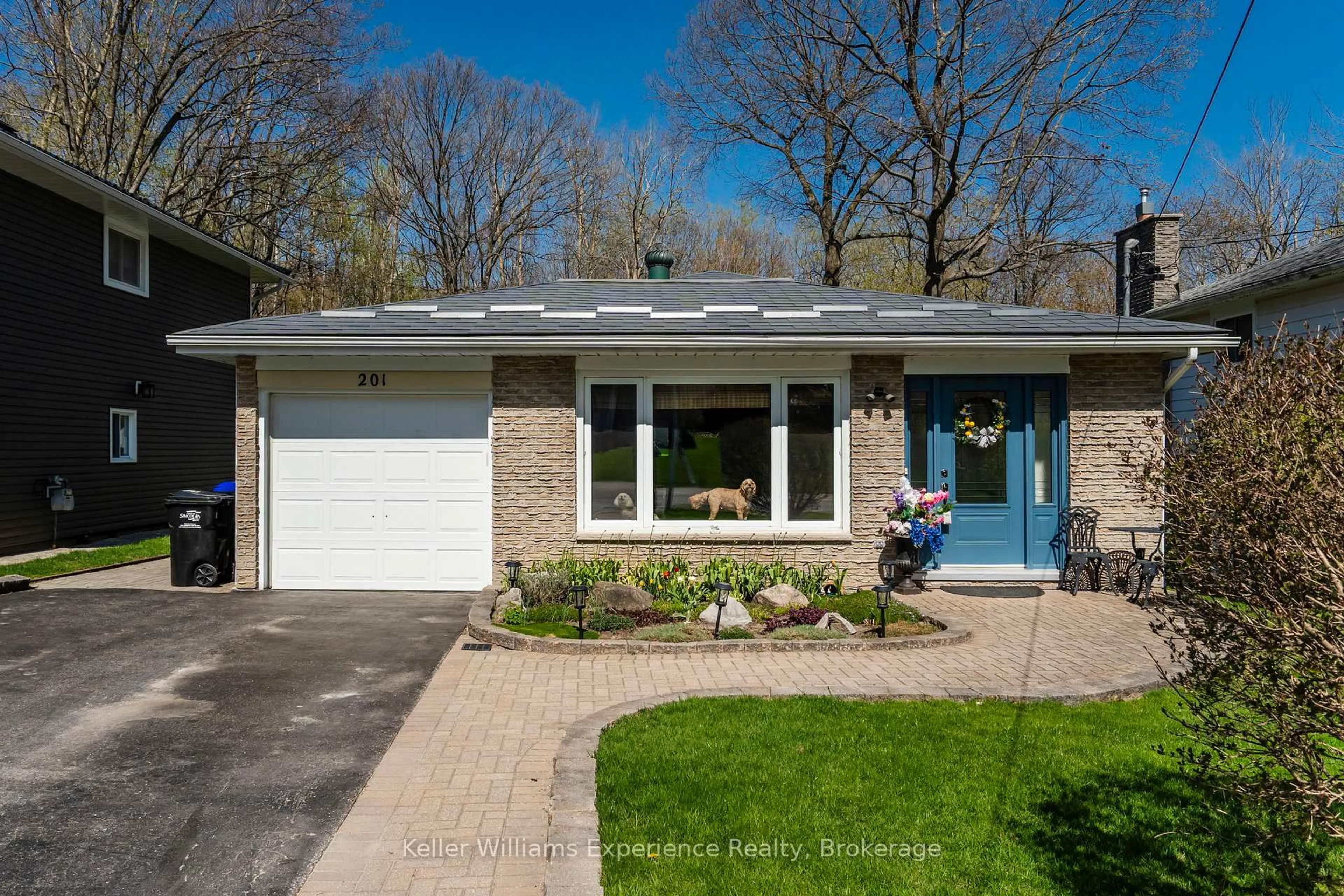 Home with brick exterior material, street for 201 Bayfield Ave, Midland Ontario L4R 5J5