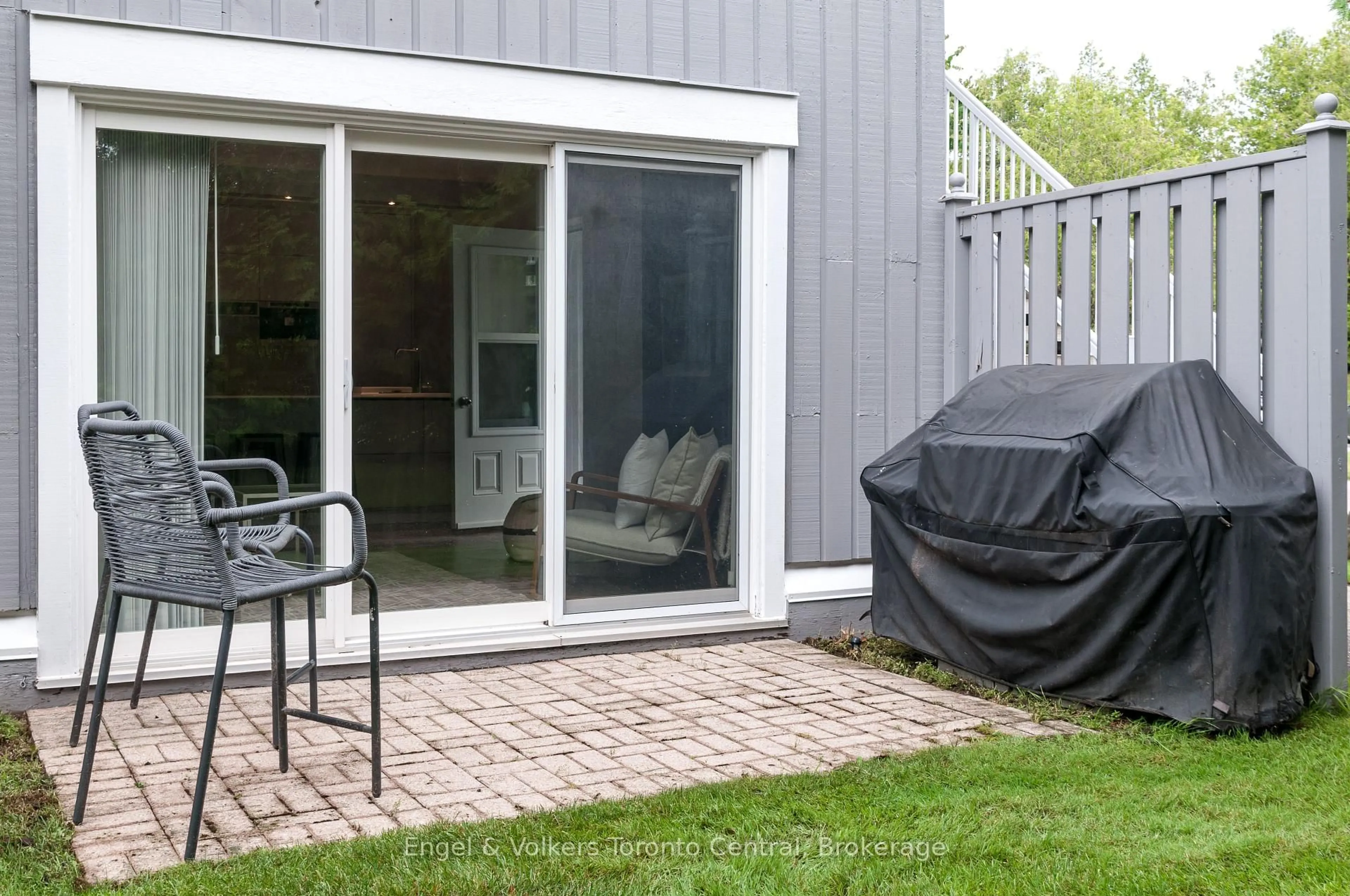 Patio, street for 19 DAWSON Dr #50, Collingwood Ontario L9Y 5B4