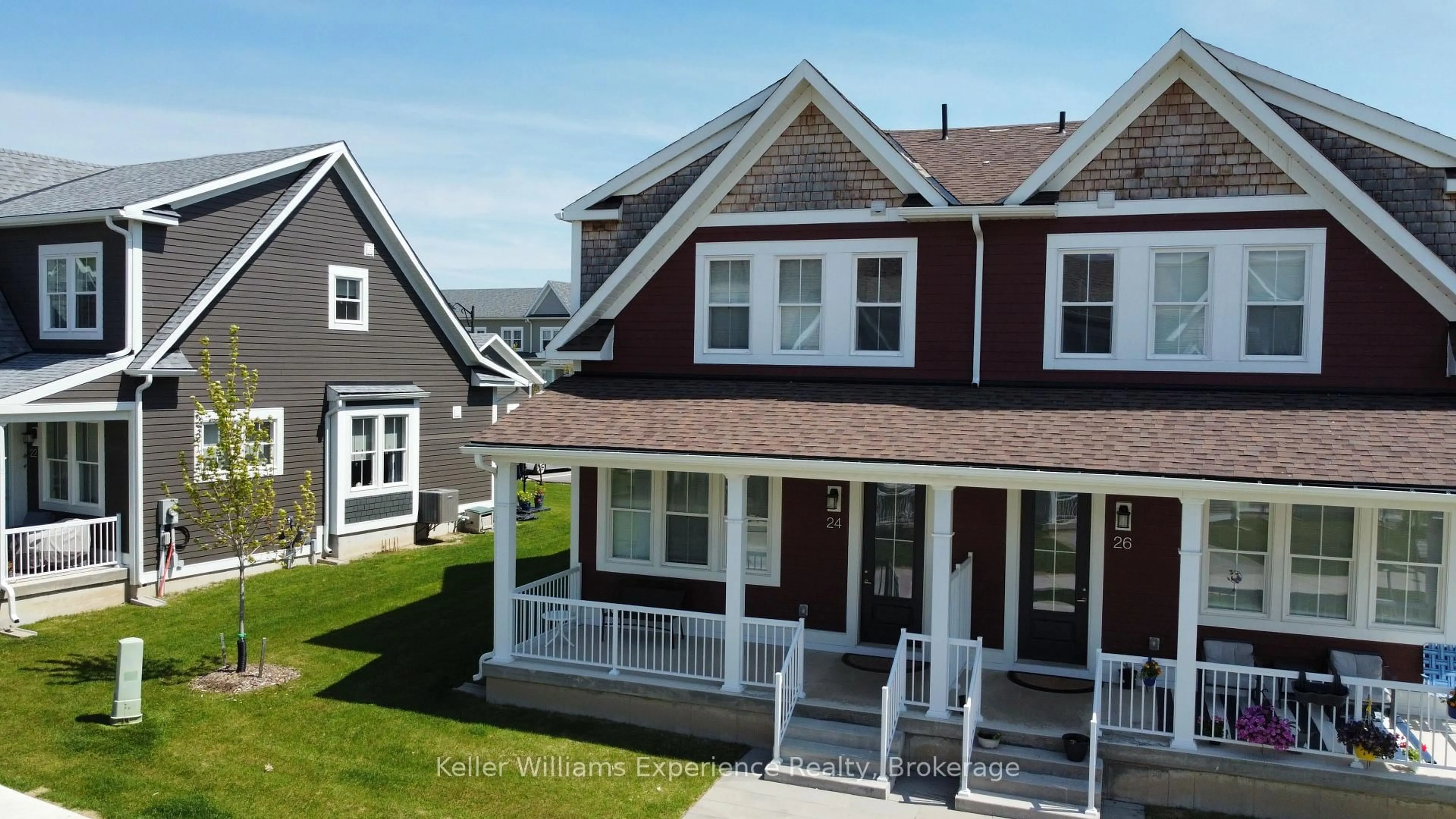 Home with vinyl exterior material, street for 24 Danielle Cres, Midland Ontario L4R 0H3