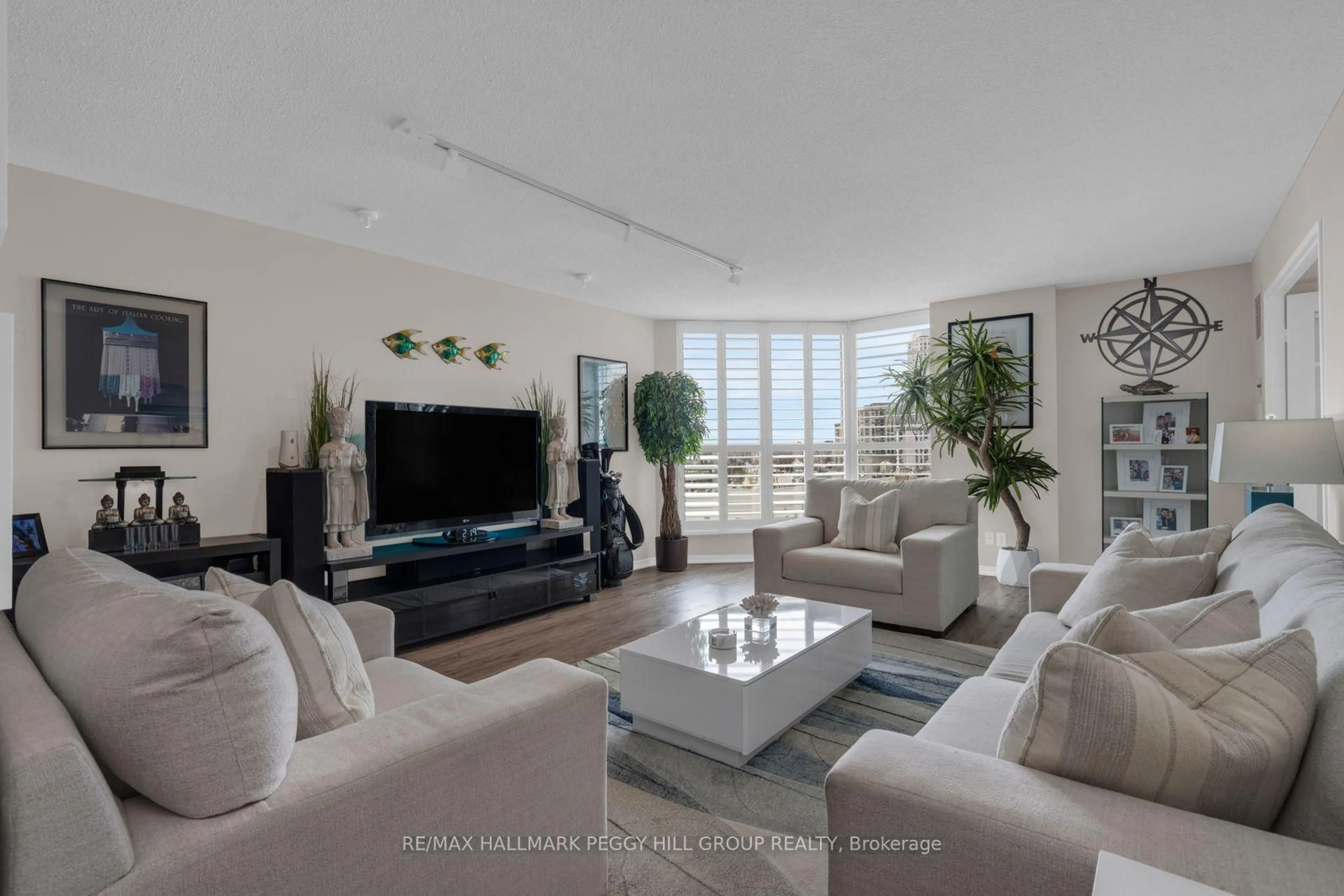 Living room with furniture, unknown for 140 Dunlop St #505, Barrie Ontario L4M 6H9