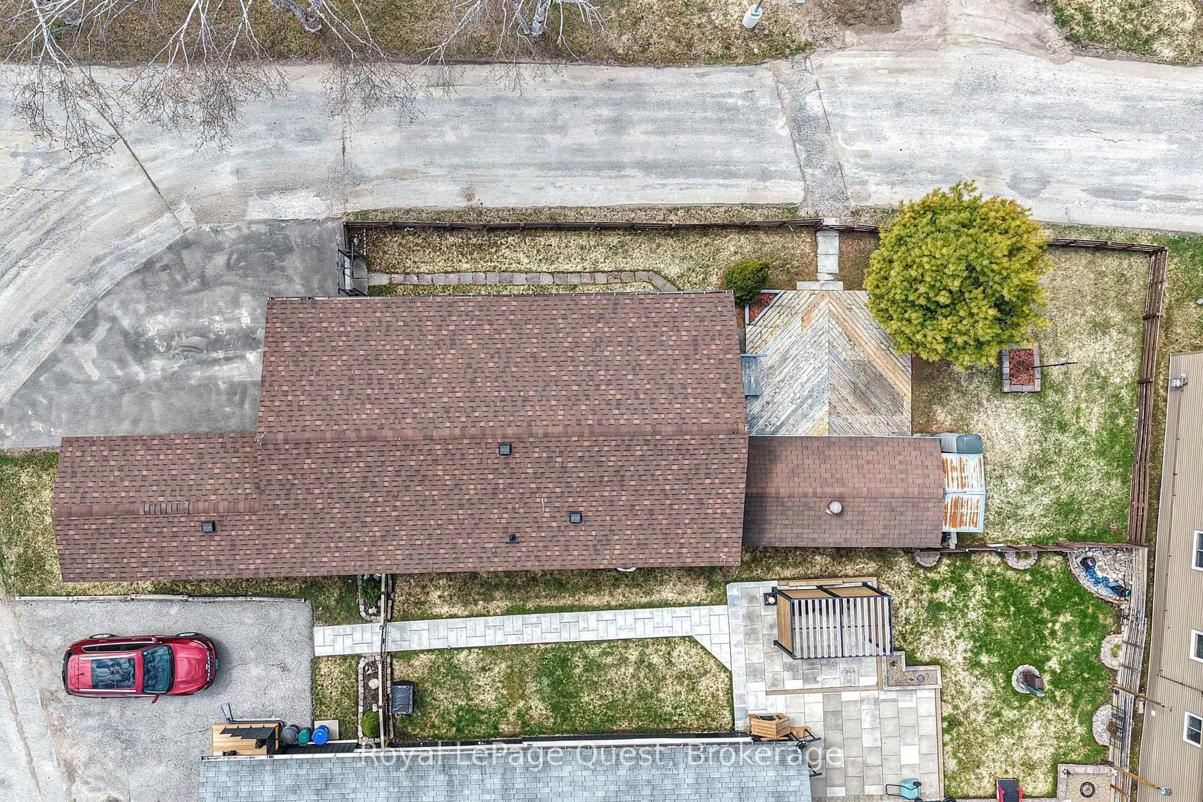 A pic from outside/outdoor area/front of a property/back of a property/a pic from drone, street for 580 West St #132, Orillia Ontario L3V 6L8