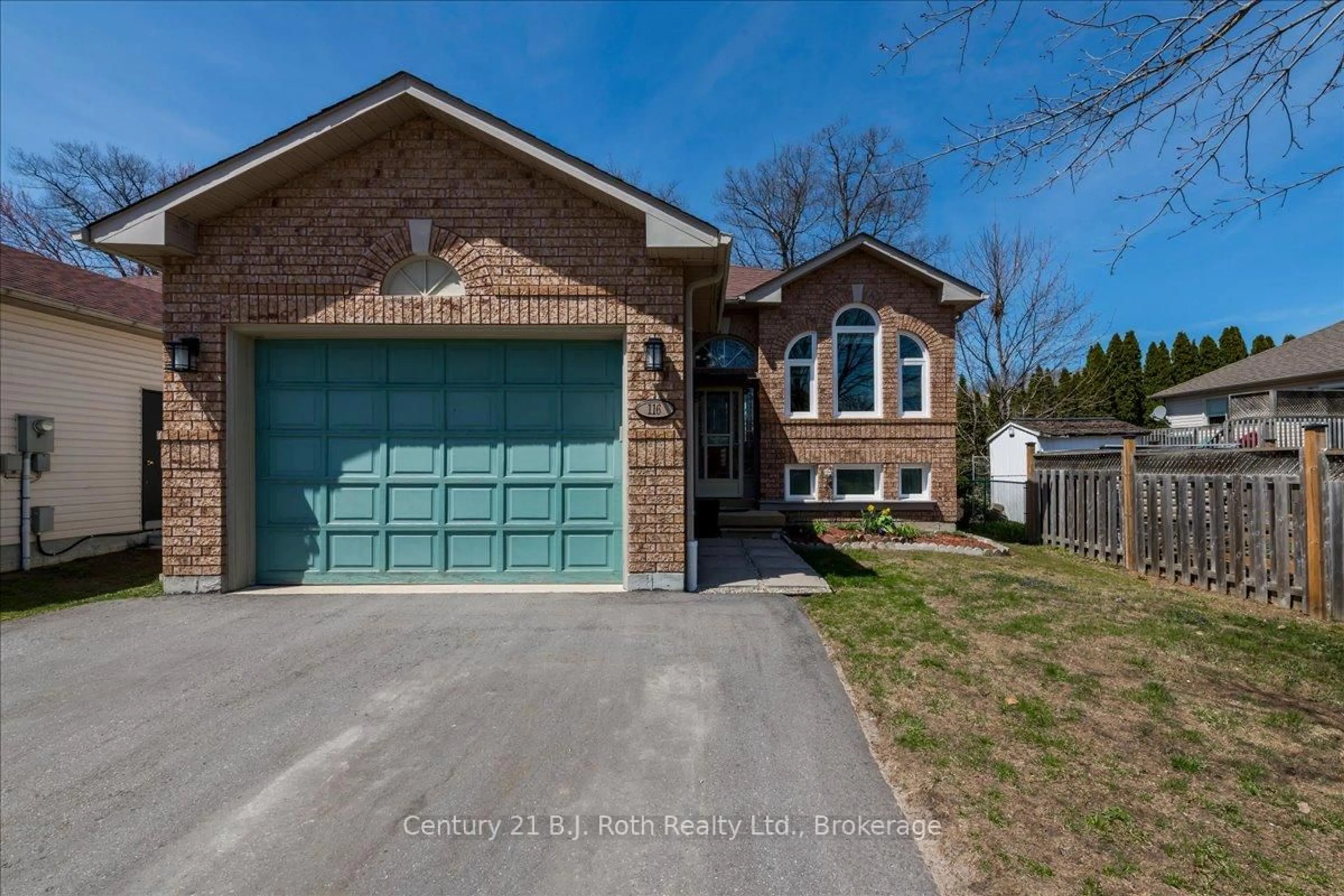 Home with brick exterior material, street for 116 Dyer Dr, Wasaga Beach Ontario L9Z 1E5