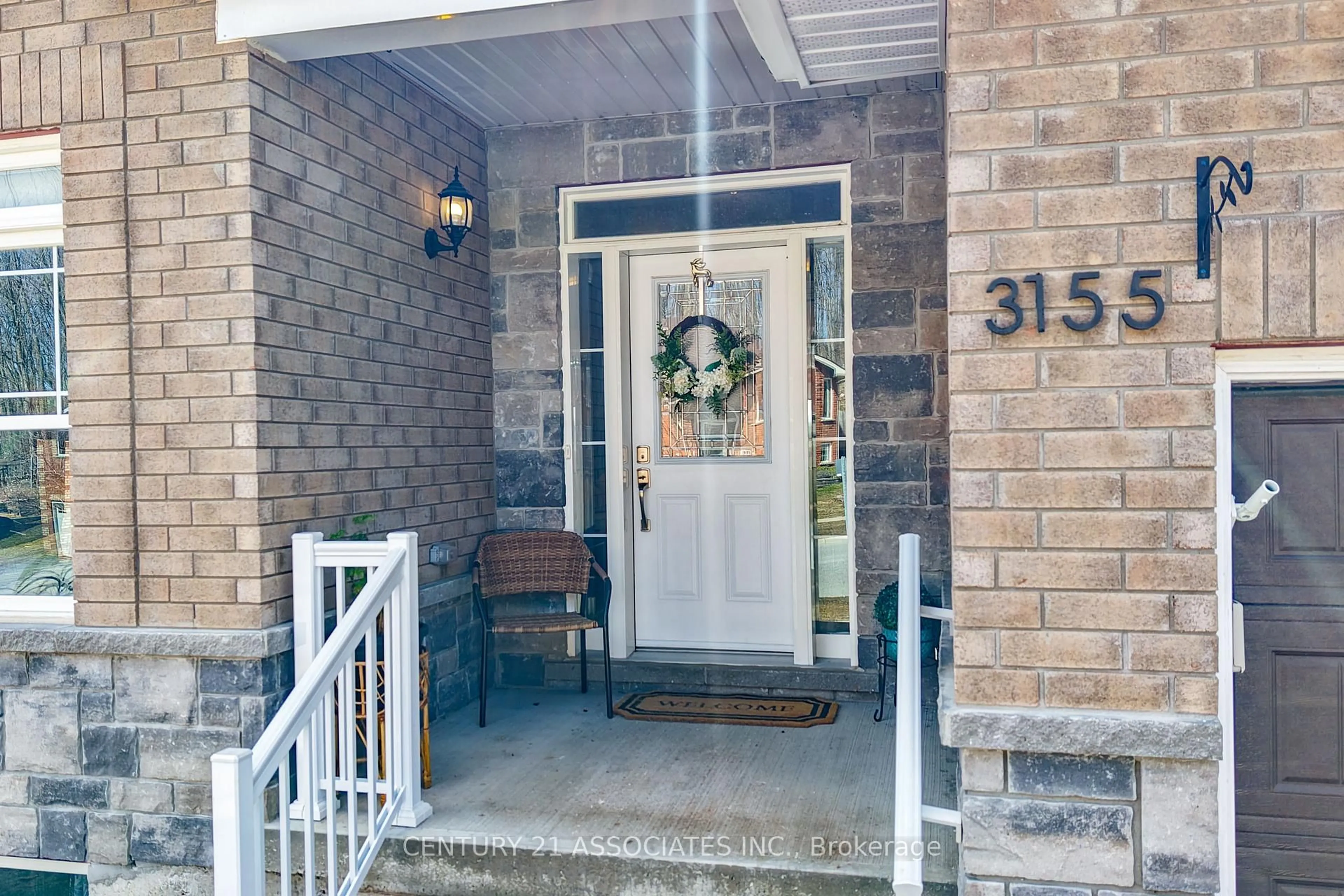 Indoor entryway for 3155 Monarch Dr, Orillia Ontario L3V 7X1