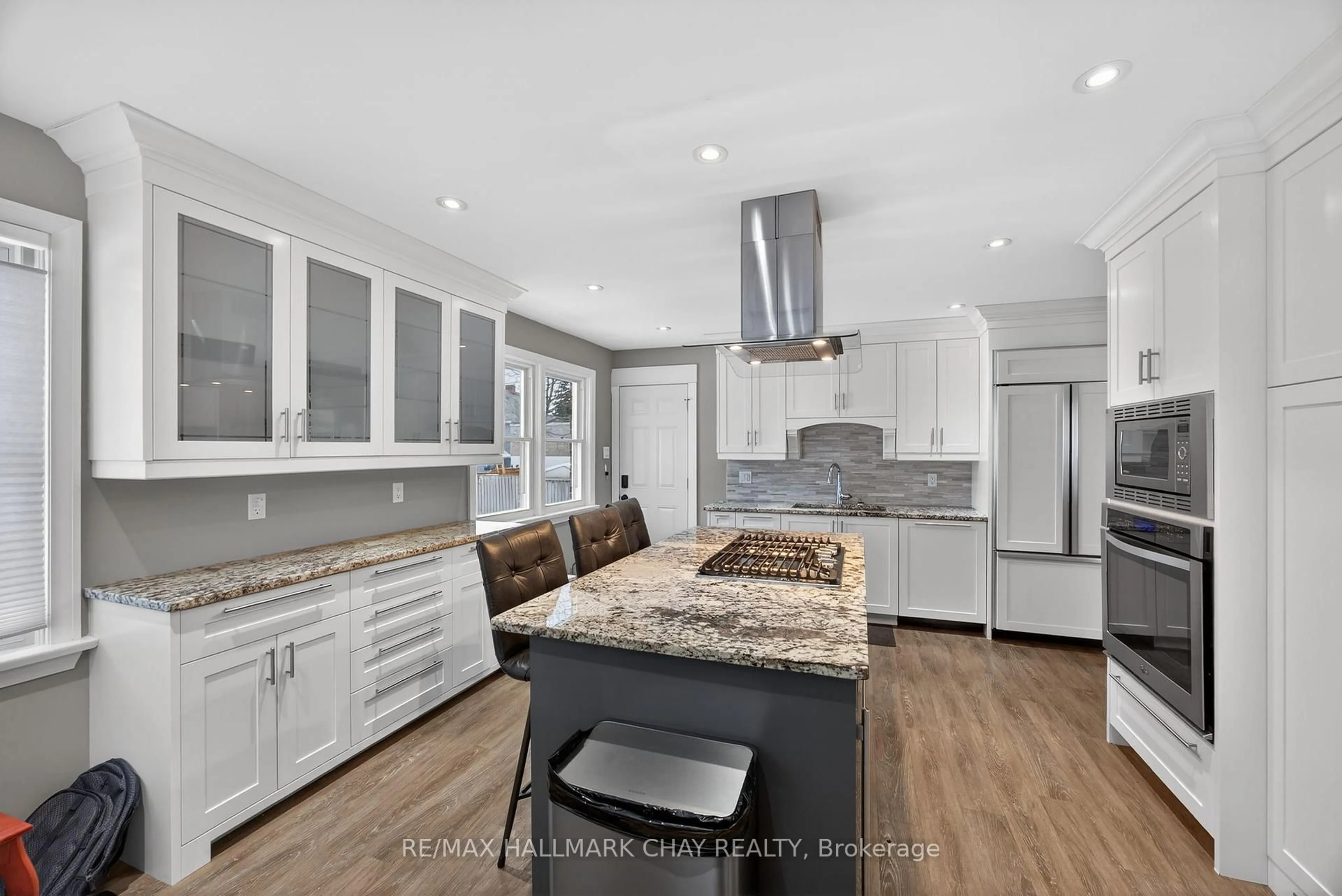 Open concept kitchen, unknown for 68 Drury Lane, Barrie Ontario L4M 3C8