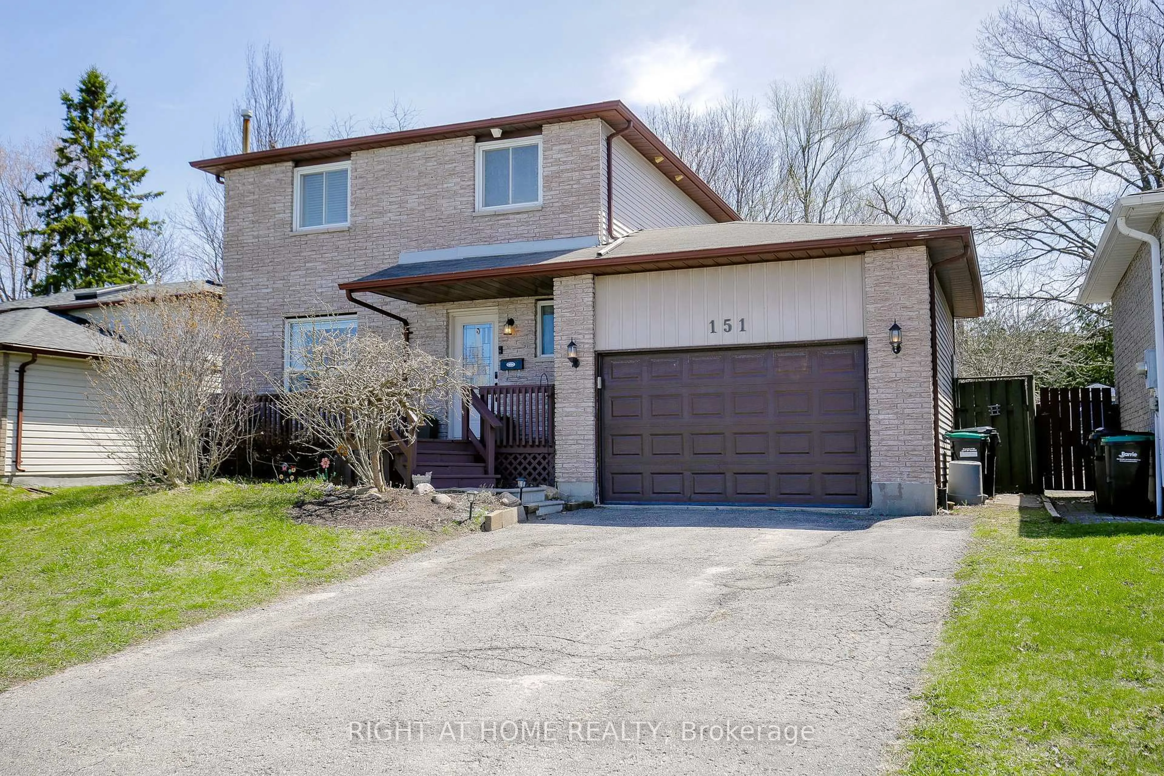 Unknown for 151 Little Ave, Barrie Ontario L4N 6L6