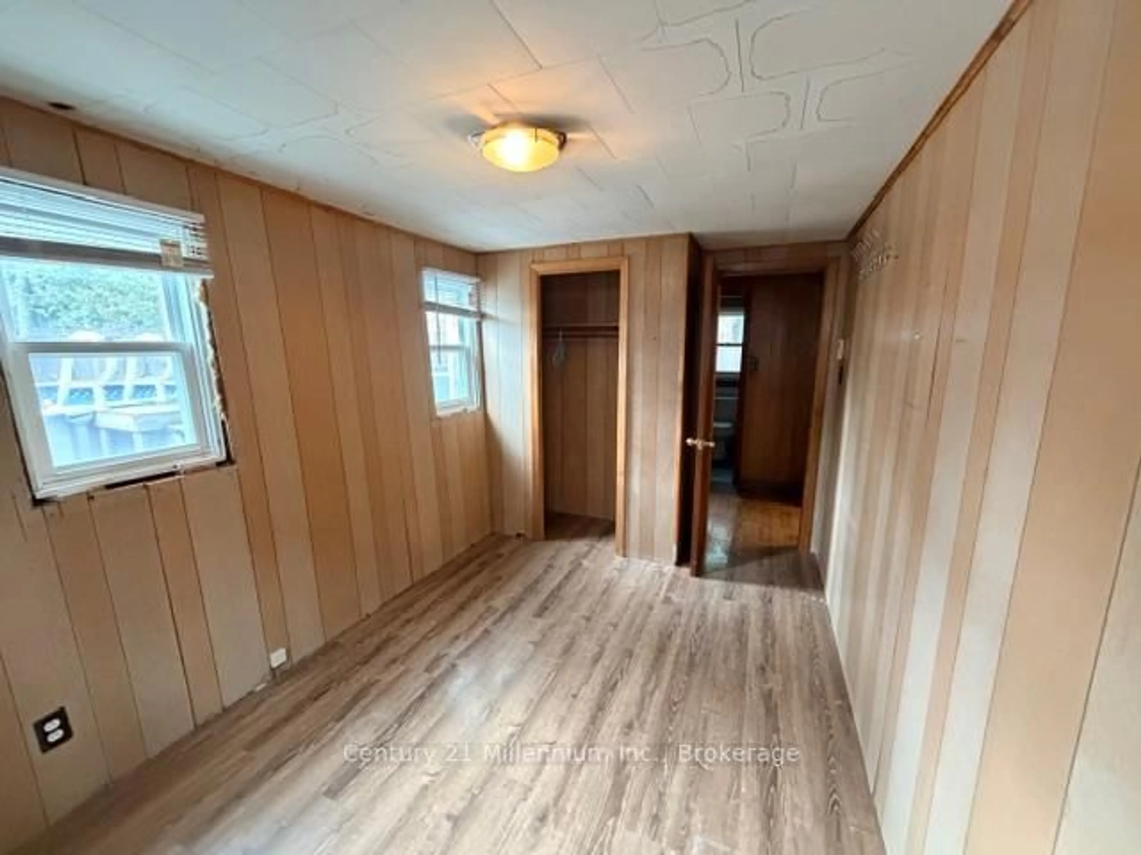 A pic of a room for 21 74th St, Wasaga Beach Ontario L9Z 2G6