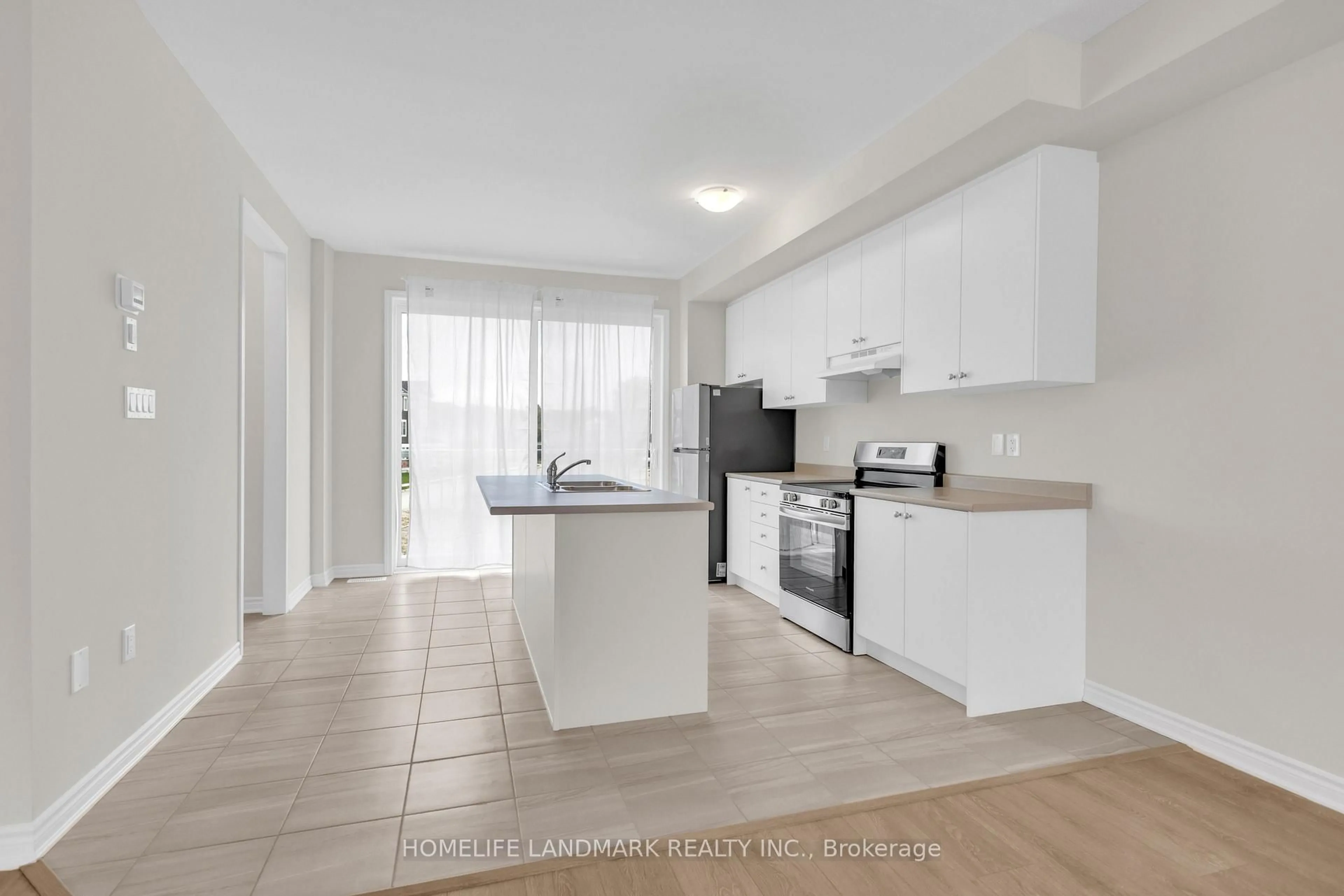 Standard kitchen, unknown for 20 Lana Circ, Wasaga Beach Ontario L9Z 0L2